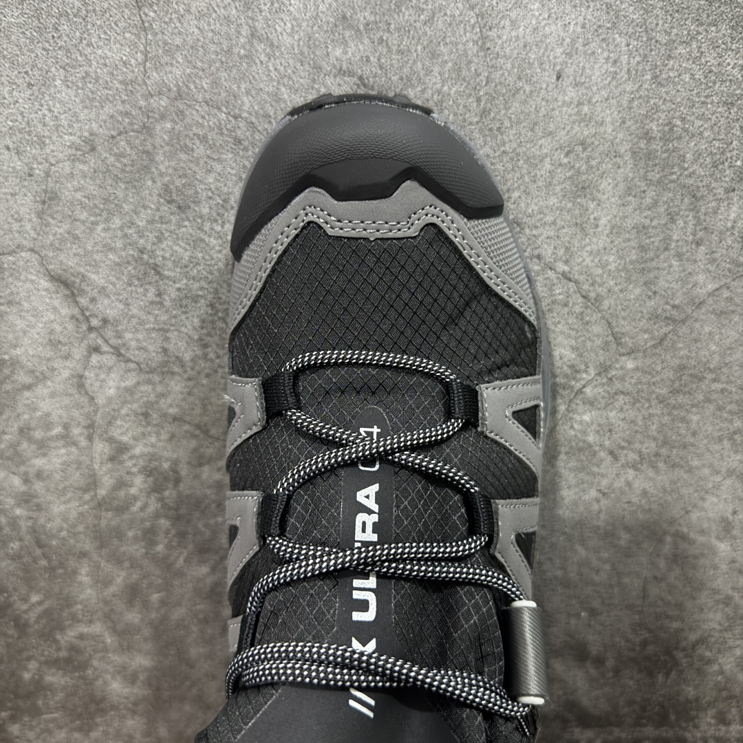 图片[5]-【莞产版本】SALOMON萨洛蒙 X Ultra 4 MID GTX 舒适 耐磨防水包裹性支撑抗冲击 中帮 户外功能鞋 男款 Salomon萨洛蒙 X ULTRA 4 MID GTX 从整体的鞋身设计不难看出从大哥4D的影子，无论是分段的鞋头包裹还是鞋侧的锯尺化设计，都沿袭了这一经典的设计理念。极致的性能与穿着的舒适性这盏天平它找到了绝妙的平衡。Advanced Chassis®这款大底的耐用性和抓地力相当不错，这双鞋上能漫步山野 下能融入城市之间。 尺码：40-46-选品中心