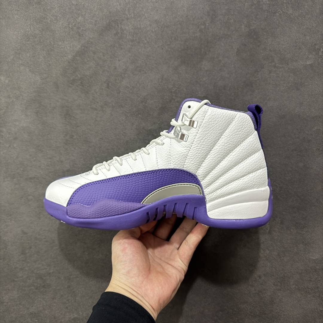 图片[2]-【头层真碳版】Air Jordan AJ12 Retro 篮球鞋 正确版型 头层皮料 真碳板 原厂定制金属扣 原厂电绣 超高性价比 货号：CT8013-150 尺码：40 40.5 41 42 42.5 43 44 44.5 45 45.5 46 47.5 48 编码：GLB320330-选品中心