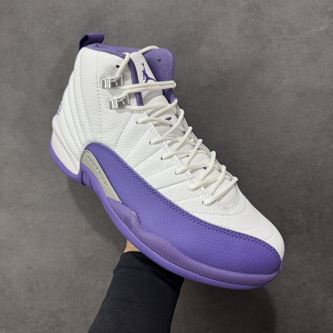 图片[3]-【头层真碳版】Air Jordan AJ12 Retro 篮球鞋 正确版型 头层皮料 真碳板 原厂定制金属扣 原厂电绣 超高性价比 货号：CT8013-150 尺码：40 40.5 41 42 42.5 43 44 44.5 45 45.5 46 47.5 48 编码：GLB320330-选品中心