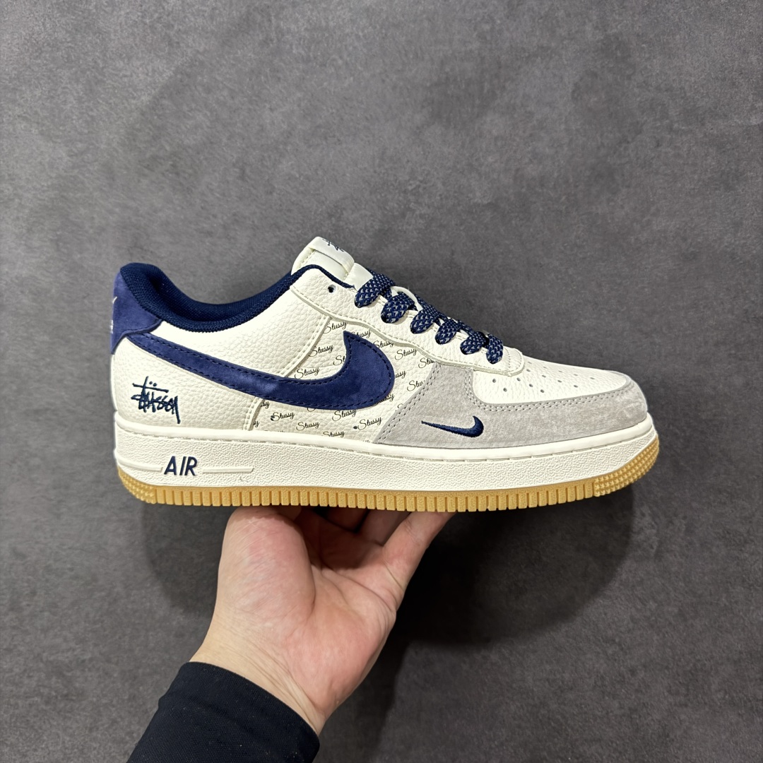 【定制版】Stussy x Nk Air Force 1’07 定制配色 斯图西联名 空军一号低帮经典低帮休闲百搭板鞋 定制鞋盒 大厂流水作业生产 超高清洁度 皮料切割干净无任何毛边 内置蜂窝气垫 细节完美 货号：JS8028-016  尺码：36 36.5 37.5 38 38.5 39 40 40.5 41 42 42.5 43 44 44.5 45 编码：HXSB310320-选品中心