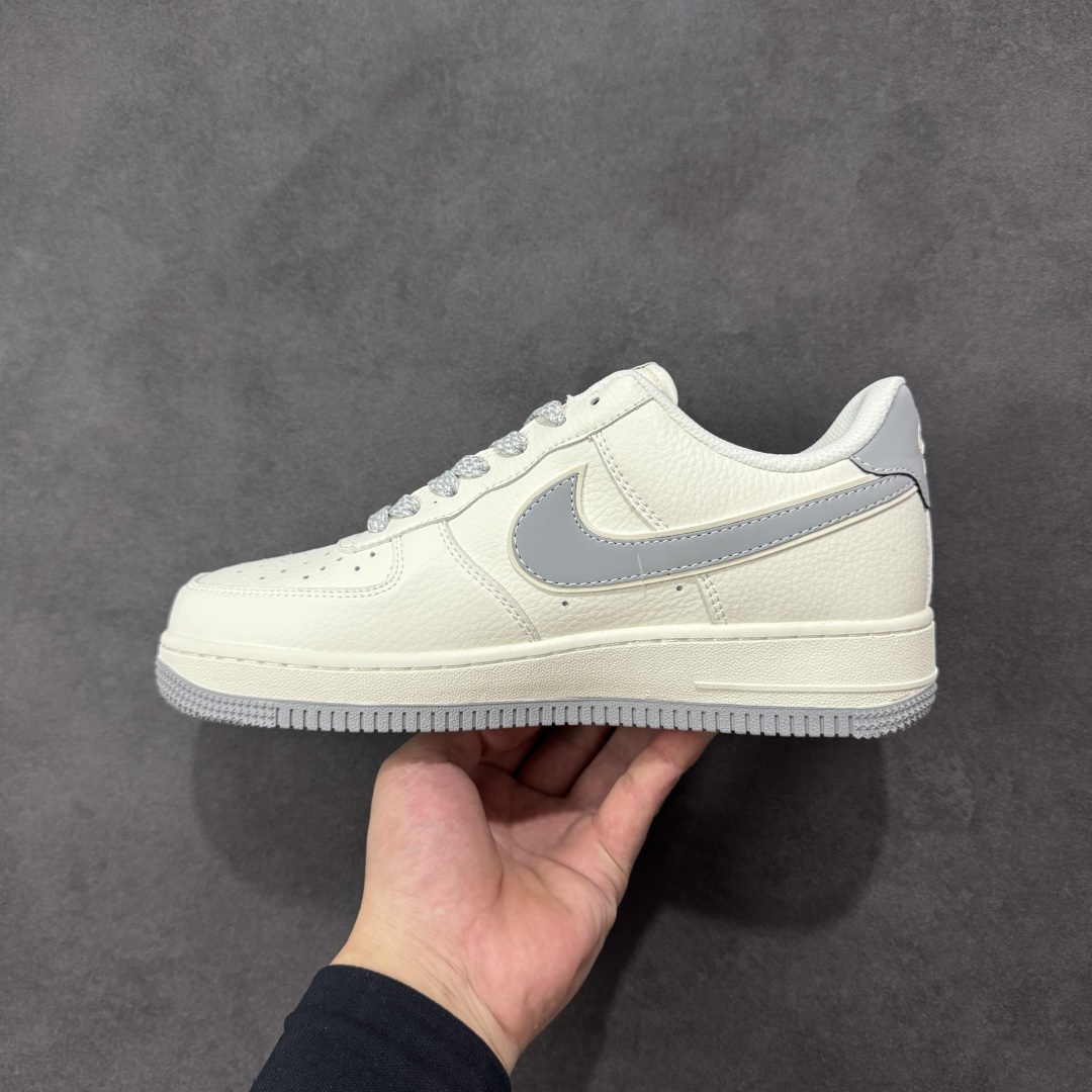 图片[2]-【定制版】Nike Air Force 1\’07 Low 斯图西 米灰小三勾 空军一号低帮休闲板鞋  #原楦头原纸板 原装鞋盒 定制五金配件 内置全掌气垫 原厂鞋底 货号：CS5288-040  尺码：36 36.5 37.5 38 38.5 39 40 40.5 41 42 42.5 43 44 44.5 45-选品中心