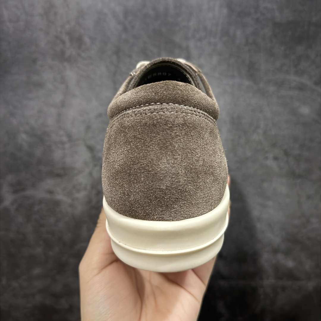 图片[4]-【XC2.0升级版】Rick Owens Vintage Low-Top Sneakers RO低帮系列暗黑高街经典增高休闲运动厚底板鞋 原厂皮批次上线 无需任何文案吹嘘！货硬就是王道！ 独家购入2025最新原鞋开发！重新调整最新批次细节！ 升级采用原厂粒面小牛皮打造！同步官方配备同规格材料布袋！标配原盒 加固硬盒外套 高标准出货！ PS：退换布袋丢失扣20 请知悉！ 尺码：38-45-选品中心