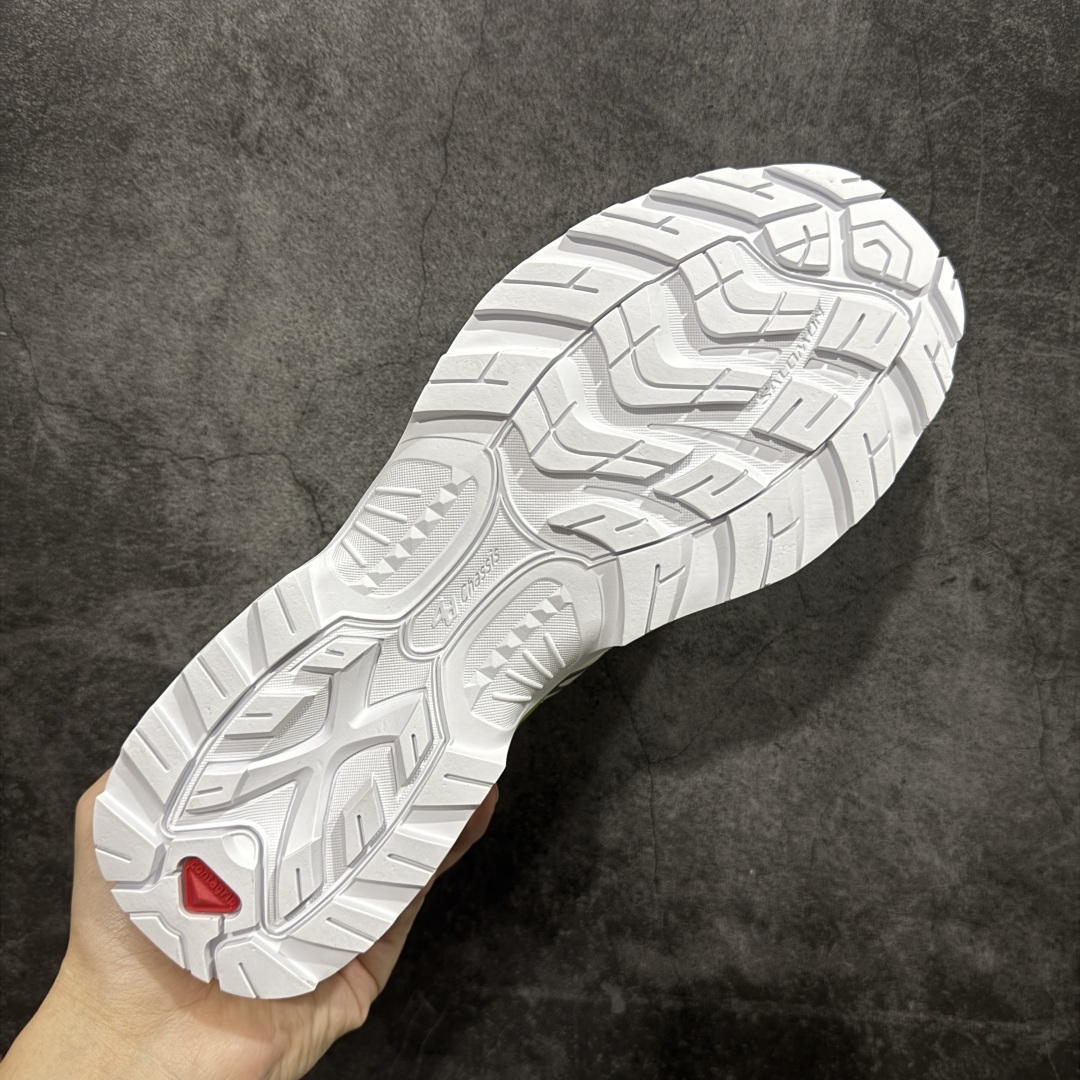 图片[9]-【666版本】Salomon XT-QUEST ADV 萨洛蒙情侣款户外机能鞋 白绿色 478851 全新品质 巅峰之作 所有配色均购物原版拆解1：1开发 原材料打造 非市场公版便宜货 私模大底 清洁度比市场所有版本都高 全套原纸板楦头开发 原厂网布配套 确保原汁原味 完美呈现版型 原档数据独家私模五层组合大底 原装Ortholite轻量化鞋垫 中底布带钢印编号 原厂TPU锁扣 进口港宝加持 后跟自然饱满 还原公司包裹性 鞋面采用SENSIFT贴合技术 全方位贴合包裹脚型 鞋跟部鞋底牵引设计 提供强大的抓地性能 更适应野外崎岖不平的道路 其4D ADVANCED CHASSIS底盘 材料轻量大化 钉齿设计更具稳定性 防护性 鞋底易磨损区运用CONTAGRIP高耐磨材料 应对城市硬质路面长距离跑考验 尺码：36 36.5 37.5 38 38.5 39 40 40.5 41 42 42.5 43 44 45 46-选品中心