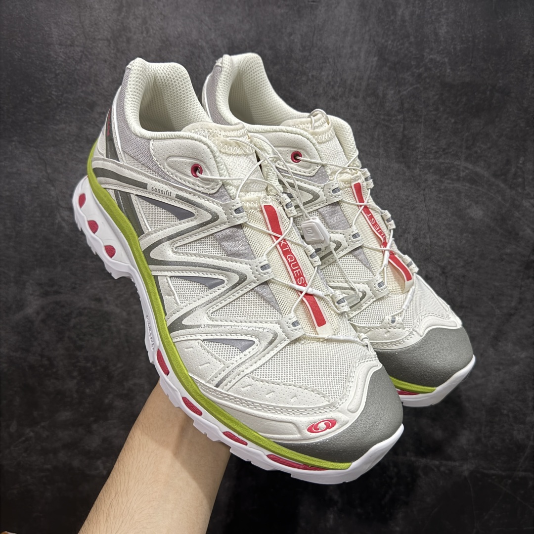 【666版本】Salomon XT-QUEST ADV 萨洛蒙情侣款户外机能鞋 白绿色 478851 全新品质 巅峰之作 所有配色均购物原版拆解1:1开发 原材料打造 非市场公版便宜货 私模大底 清洁度比市场所有版本都高 全套原纸板楦头开发 原厂网布配套 确保原汁原味 完美呈现版型 原档数据独家私模五层组合大底 原装Ortholite轻量化鞋垫 中底布带钢印编号 原厂TPU锁扣 进口港宝加持 后跟自然饱满 还原公司包裹性 鞋面采用SENSIFT贴合技术 全方位贴合包裹脚型 鞋跟部鞋底牵引设计 提供强大的抓地性能 更适应野外崎岖不平的道路 其4D ADVANCED CHASSIS底盘 材料轻量大化 钉齿设计更具稳定性 防护性 鞋底易磨损区运用CONTAGRIP高耐磨材料 应对城市硬质路面长距离跑考验 尺码:36 36.5 37.5 38 38.5 39 40 40.5 41 42 42.5 43 44 45 46-选品中心