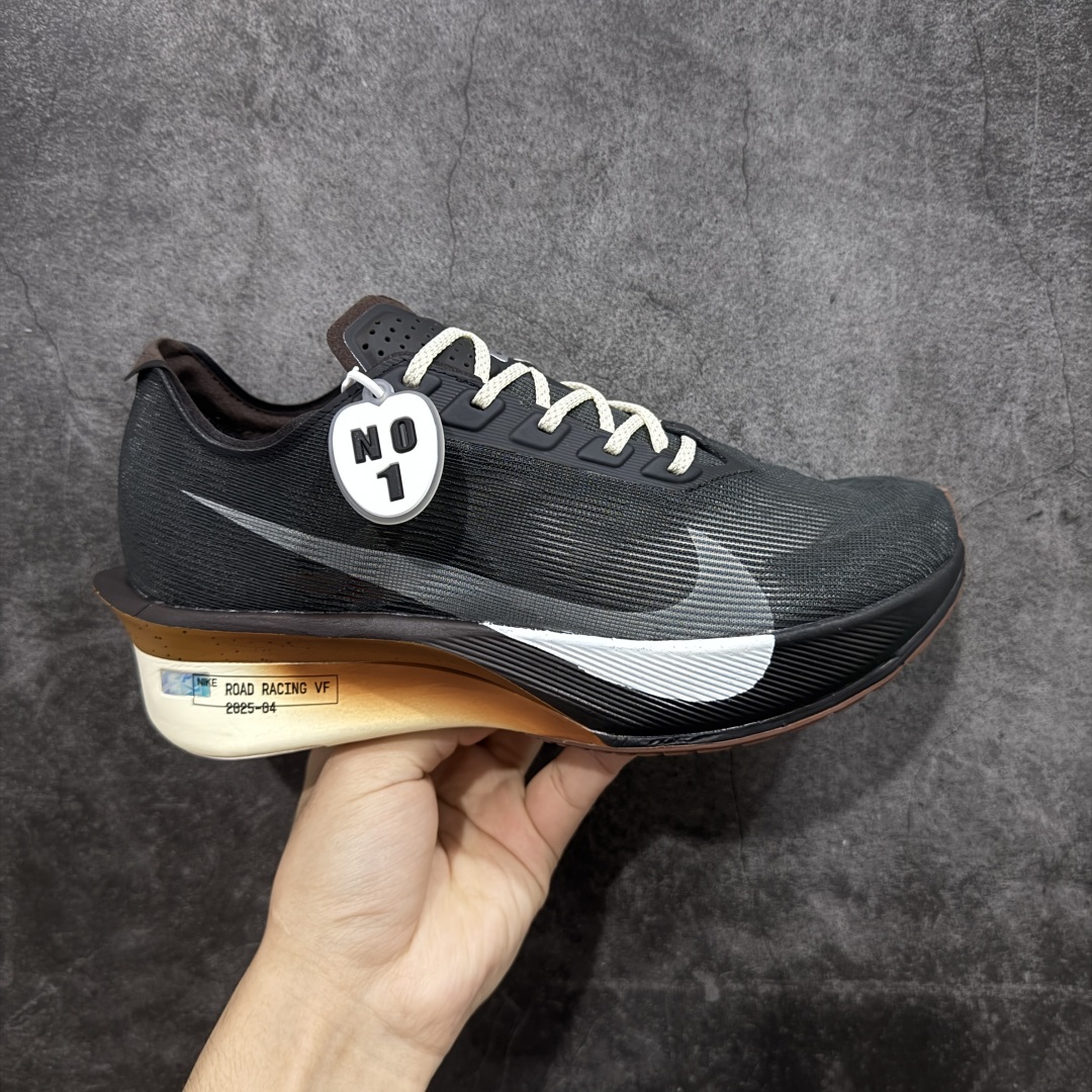 【NO.1版本】Nike ZoomX Vaporfly NEXT%4 减震马拉松跑步鞋 全掌碳纤维 原楦原纸版数据开发 采用同源数据开发Flyknit织物融合TPU丝半透明鞋面材质 中底采用ZoomX泡棉+FlyPlate铲型塑料碳板 外置防滑耐磨大底片 科技扛鼎 再次提升 货号: IH4453-220 尺码: 39 40 40.5 41 42 42.5 43 44 45-选品中心