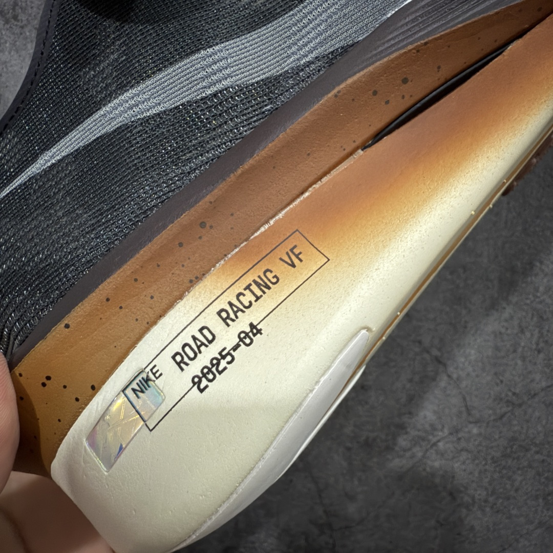 图片[3]-【NO.1版本】Nike ZoomX Vaporfly NEXT%4 减震马拉松跑步鞋 全掌碳纤维 原楦原纸版数据开发 采用同源数据开发Flyknit织物融合TPU丝半透明鞋面材质 中底采用ZoomX泡棉+FlyPlate铲型塑料碳板 外置防滑耐磨大底片 科技扛鼎 再次提升 货号： IH4453-220 尺码： 39 40 40.5 41 42 42.5 43 44 45-选品中心