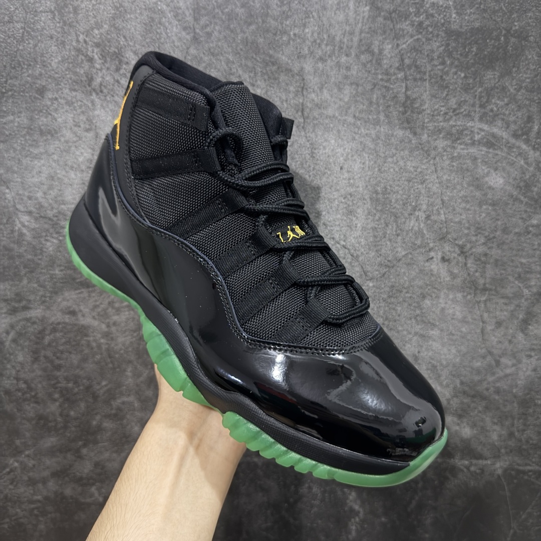 图片[3]-【外贸版】Air Jordan 11 Retro AJ11 乔11黑绿 CT8012-037   原楦原档案数据开模打造 原厂中底拉帮钢印 原厂漆皮 防冻不开裂 头层皮料 原装鞋撑 水晶大底正确色度色泽 原楦原数据刺绣 原厂车缝走线及对位 毫厘不差 飞人logo采用原数据电脑刺绣 原装正品碳纤维真实碳板 增强抗扭 原内标 原盒标 正确官方原盒 原厂防氧化水晶外底 原厂配套厂全掌solo气垫 尺码：40 40.5 41 42 42.5 43 44 44.5 45 46 47.5 48.5-选品中心