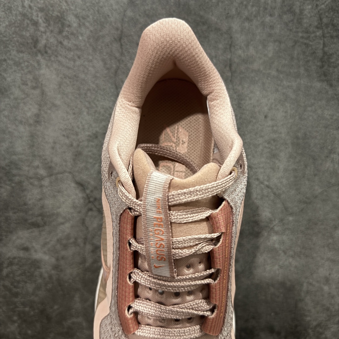 图片[8]-【S版纯原】Nike Pegasus Premium Airscape 舒适百搭减震防滑耐磨透气 低帮跑步鞋 肉粉色    低帮跑步鞋，简约又不失活力，上脚超吸睛。  它不仅颜值高，性能更是一绝！  全掌气垫科技，减震防滑超耐磨，每一步都能感受到强劲回弹，给双脚舒适支撑。  透气鞋面，跑步时双脚也能自由呼吸。    #独家原包 原底原料 开模打造  #原厂鞋标 高精密准度  #原楦原纸板开发 匹配原版98%以上  #后跟弧度 正确呈现  #原厂皮料 质感无敌  #皮料切割干净 无任何毛边 清洁度细节完美    货号：HQ2593-603    尺码：35.5-46-选品中心