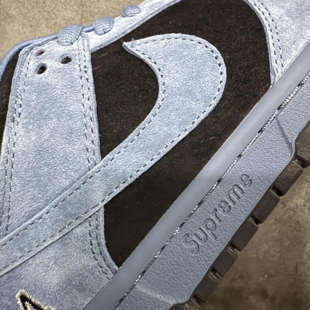 图片[4]-【纯原Z版】Supreme x NK Dunk Low 低帮Sup联名棕黄 货号：HQ8487-400 专业dunk大厂出品 品质第一梯队 原材料麂皮打造 原鞋开发 版型完美 全新 Supreme × Nike SB Dunk Low “94” Pack 终于要了 后跟“94”标注Supreme创立年份，中底联名Logo 情怀系列 尺码：36 36.5 37.5 38 38.5 39 40 40.5 41 42 42.5 43 44 44.5 45 46 46.5 47.5-选品中心