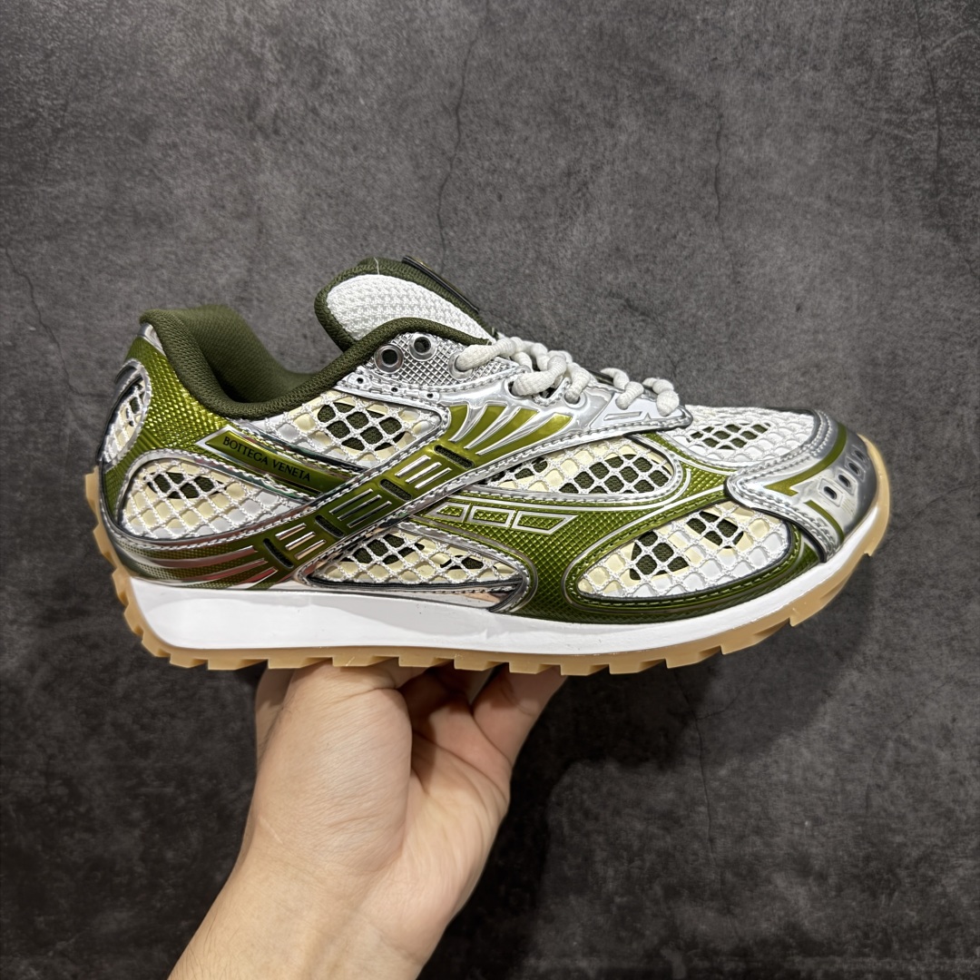 【纯原N版】宝缇嘉/葆蝶家-Bottega Veneta Orbit Lace-up Low Sneakers BV 轨道系列系带低帮透气舒适休闲运动鞋 可平替M版 配件包装基本一样 男女鞋原楦原纸版开发版 采用轻质科技菱形网布面料鞋面材质 内嵌透气网面贴合加厚PU缓震乳胶脚垫 外置防变形耐磨TPU橡胶大底❗️ 尺码:35-40-选品中心