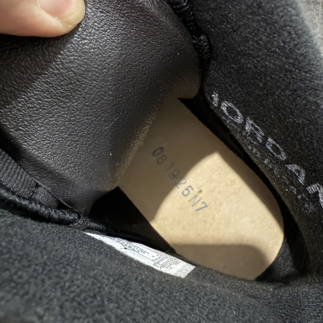 图片[10]-【DG2.0版本】Air Jordan AJ6 Retro 反转红外线2026复刻黑红 CT8529-001 高端零售裸鞋圈特供批次 SZ原厂全套原楦原纸板冲刀磨具开发 原厂皮料加持 原厂港宝加持定型后跟R度完美 同源原厂电绣 飞翼针数密度立体效果一致 百分百一致原鞋 原厂拉帮工艺 针距密度一致 后跟弧度收口自然不对折 极致一眼正品既视感 进口玻璃冲刀皮料裁剪零毛边 全鞋电脑针车工艺 品控清洁度最高QC检验标准 免检产品 原厂订购鞋盒、鞋标、防尘纸、鞋撑、鞋带 追求极致的原厂味道 尺码：40.5 41 42 42.5 43 44 44.5 45 46 47.5 48.5-选品中心