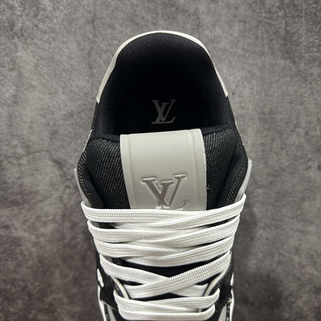 图片[8]-【广东纯原版本】Louis Vuitton Trainer lv时装走秀运动鞋 完美鞋型超高的清洁度 零毛边线头瑕疵 全套原楦原纸版原鞋开模 全网最具灵魂的版型 正确原装黄色鞋盒 正确中底印花 鞋面印花3D高频深度立体 全鞋电脑针车 紧密相连 针距密度一致 环保乳胶注塑鞋垫 厚度脚感还原原版 皮面裁剪部位 统一油边封口工艺 原装橡胶大底含胶量大底组合零偏差 专柜全套包装 防尘袋 说明书 质保卡 男女鞋 尺码：38 39 40 41 42 43 44 45-选品中心
