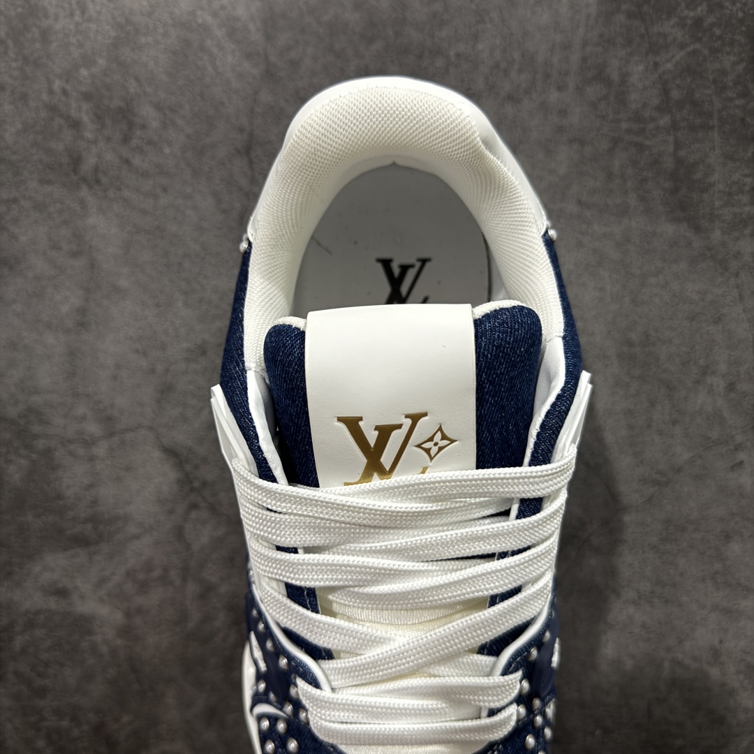 图片[8]-【广东纯原版本】Louis Vuitton Trainer lv时装走秀运动鞋 完美鞋型超高的清洁度 零毛边线头瑕疵 全套原楦原纸版原鞋开模 全网最具灵魂的版型 正确原装黄色鞋盒 正确中底印花 鞋面印花3D高频深度立体 全鞋电脑针车 紧密相连 针距密度一致 环保乳胶注塑鞋垫 厚度脚感还原原版 皮面裁剪部位 统一油边封口工艺 原装橡胶大底含胶量大底组合零偏差 专柜全套包装 防尘袋 说明书 质保卡 男女鞋 尺码：38 39 40 41 42 43 44 45-选品中心