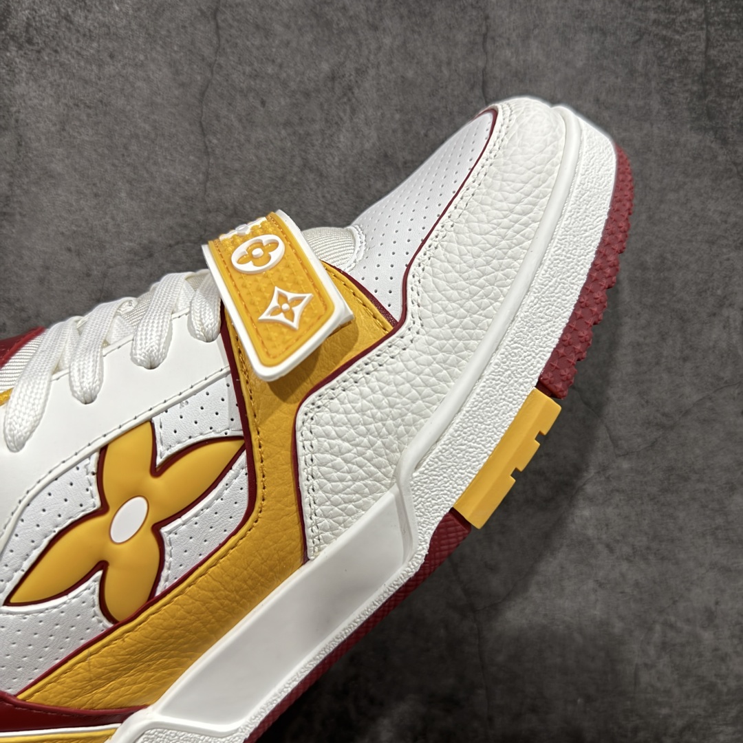 图片[6]-【广东纯原版本】Louis Vuitton Trainer lv时装走秀运动鞋 完美鞋型超高的清洁度 零毛边线头瑕疵 全套原楦原纸版原鞋开模 全网最具灵魂的版型 正确原装黄色鞋盒 正确中底印花 鞋面印花3D高频深度立体 全鞋电脑针车 紧密相连 针距密度一致 环保乳胶注塑鞋垫 厚度脚感还原原版 皮面裁剪部位 统一油边封口工艺 原装橡胶大底含胶量大底组合零偏差 专柜全套包装 防尘袋 说明书 质保卡 男女鞋 尺码：38 39 40 41 42 43 44 45-选品中心