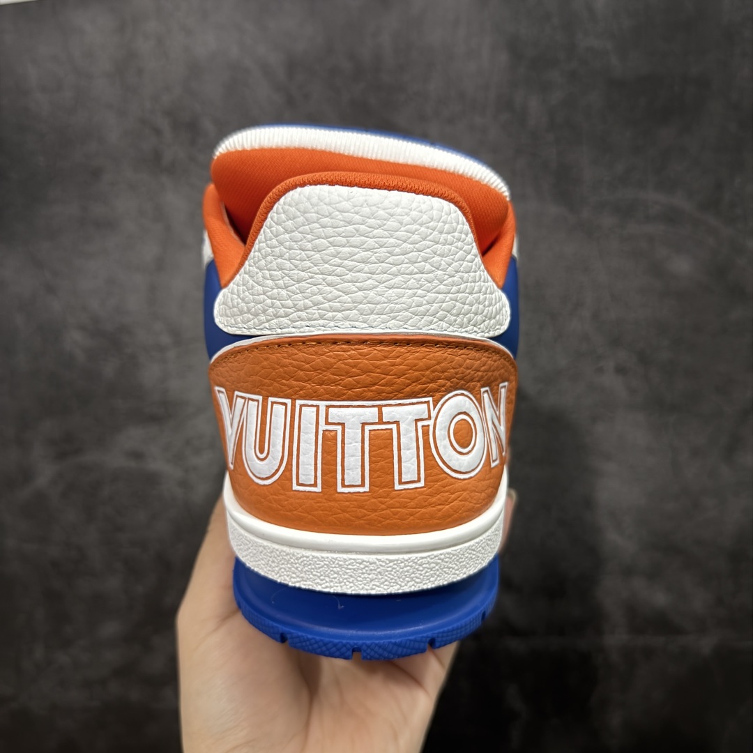 图片[4]-【广东纯原版本】Louis Vuitton Trainer lv时装走秀运动鞋 完美鞋型超高的清洁度 零毛边线头瑕疵 全套原楦原纸版原鞋开模 全网最具灵魂的版型 正确原装黄色鞋盒 正确中底印花 鞋面印花3D高频深度立体 全鞋电脑针车 紧密相连 针距密度一致 环保乳胶注塑鞋垫 厚度脚感还原原版 皮面裁剪部位 统一油边封口工艺 原装橡胶大底含胶量大底组合零偏差 专柜全套包装 防尘袋 说明书 质保卡 男女鞋 尺码：38 39 40 41 42 43 44 45-选品中心