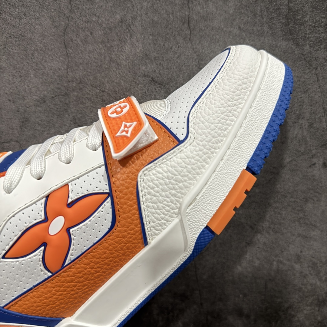 图片[6]-【广东纯原版本】Louis Vuitton Trainer lv时装走秀运动鞋 完美鞋型超高的清洁度 零毛边线头瑕疵 全套原楦原纸版原鞋开模 全网最具灵魂的版型 正确原装黄色鞋盒 正确中底印花 鞋面印花3D高频深度立体 全鞋电脑针车 紧密相连 针距密度一致 环保乳胶注塑鞋垫 厚度脚感还原原版 皮面裁剪部位 统一油边封口工艺 原装橡胶大底含胶量大底组合零偏差 专柜全套包装 防尘袋 说明书 质保卡 男女鞋 尺码：38 39 40 41 42 43 44 45-选品中心