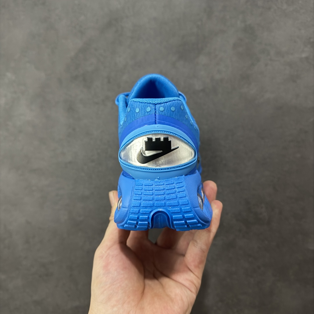 图片[4]-【纯原YH版】Nike Air Max Dn 舒适耐用 防滑耐磨 低帮 生活休闲鞋 今年 Air Max Day，搭载 “Dynamic Air”技术的 Nike Air Max Dn 首次亮相，四个分区圆形开窗气垫带来极高的辨识度。采用“Dynamic Air”技术加持，不仅具备着充满科技感的外观，更具备着优越的穿着质感。TPU 拱形稳定片为中足提供结构支撑，搭配后跟 TPU 贴片起到支撑跟腱的作用。注入式 Phylon 泡绵包裹 Air 气垫单元，适合街头行走的橡胶大底则包裹足跟部位，提供抓地力和耐穿性。 货号：HQ4567-001 尺码：36 37.5 38 39 40 41 42 43 44 45-选品中心