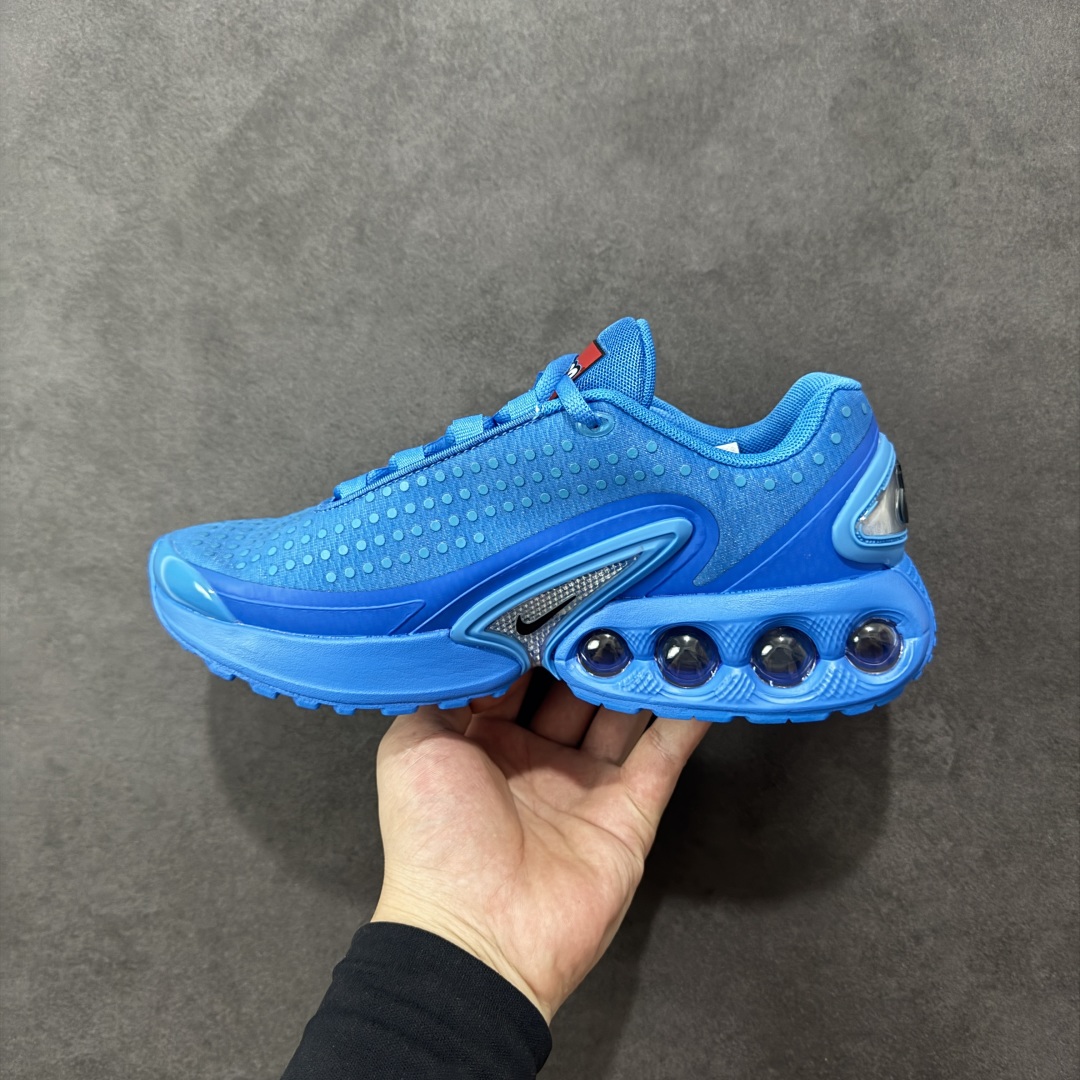 图片[2]-【纯原YH版】Nike Air Max Dn 舒适耐用 防滑耐磨 低帮 生活休闲鞋 今年 Air Max Day，搭载 “Dynamic Air”技术的 Nike Air Max Dn 首次亮相，四个分区圆形开窗气垫带来极高的辨识度。采用“Dynamic Air”技术加持，不仅具备着充满科技感的外观，更具备着优越的穿着质感。TPU 拱形稳定片为中足提供结构支撑，搭配后跟 TPU 贴片起到支撑跟腱的作用。注入式 Phylon 泡绵包裹 Air 气垫单元，适合街头行走的橡胶大底则包裹足跟部位，提供抓地力和耐穿性。 货号：HQ4567-001 尺码：36 37.5 38 39 40 41 42 43 44 45-选品中心