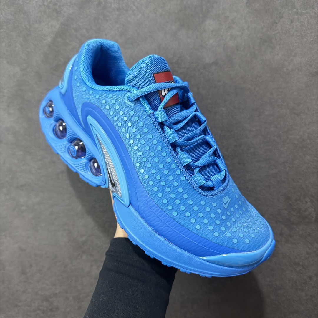 图片[3]-【纯原YH版】Nike Air Max Dn 舒适耐用 防滑耐磨 低帮 生活休闲鞋 今年 Air Max Day，搭载 “Dynamic Air”技术的 Nike Air Max Dn 首次亮相，四个分区圆形开窗气垫带来极高的辨识度。采用“Dynamic Air”技术加持，不仅具备着充满科技感的外观，更具备着优越的穿着质感。TPU 拱形稳定片为中足提供结构支撑，搭配后跟 TPU 贴片起到支撑跟腱的作用。注入式 Phylon 泡绵包裹 Air 气垫单元，适合街头行走的橡胶大底则包裹足跟部位，提供抓地力和耐穿性。 货号：HQ4567-001 尺码：36 37.5 38 39 40 41 42 43 44 45-选品中心