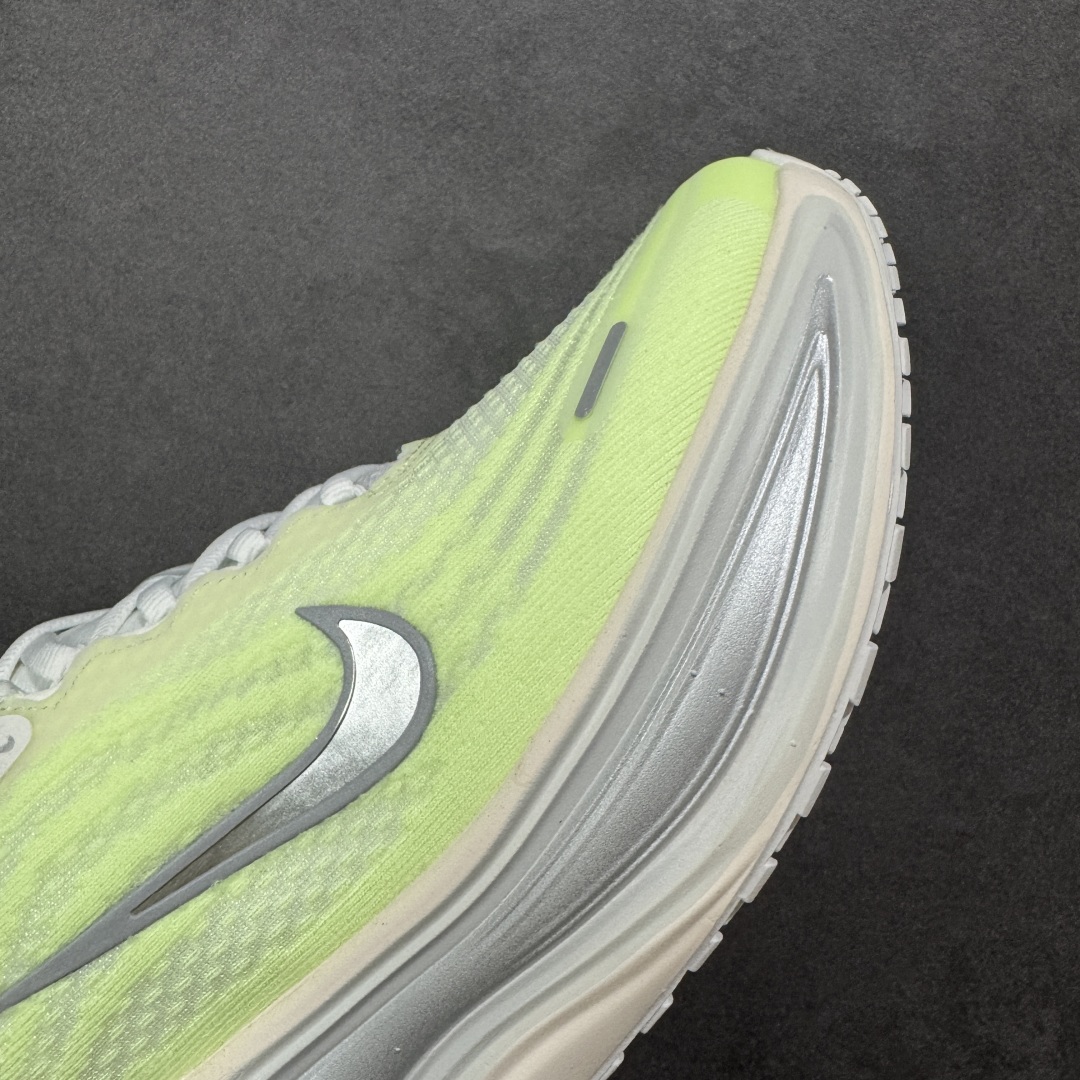 图片[5]-【公司级】Nike Air Zoom Vomero Plus 耐克网面厚底气垫跑鞋 HV8154-103  尺码：35.5 36 36.5 37.5 38 38.5 39 40 40.5 41 42 编码：FSB240250-选品中心