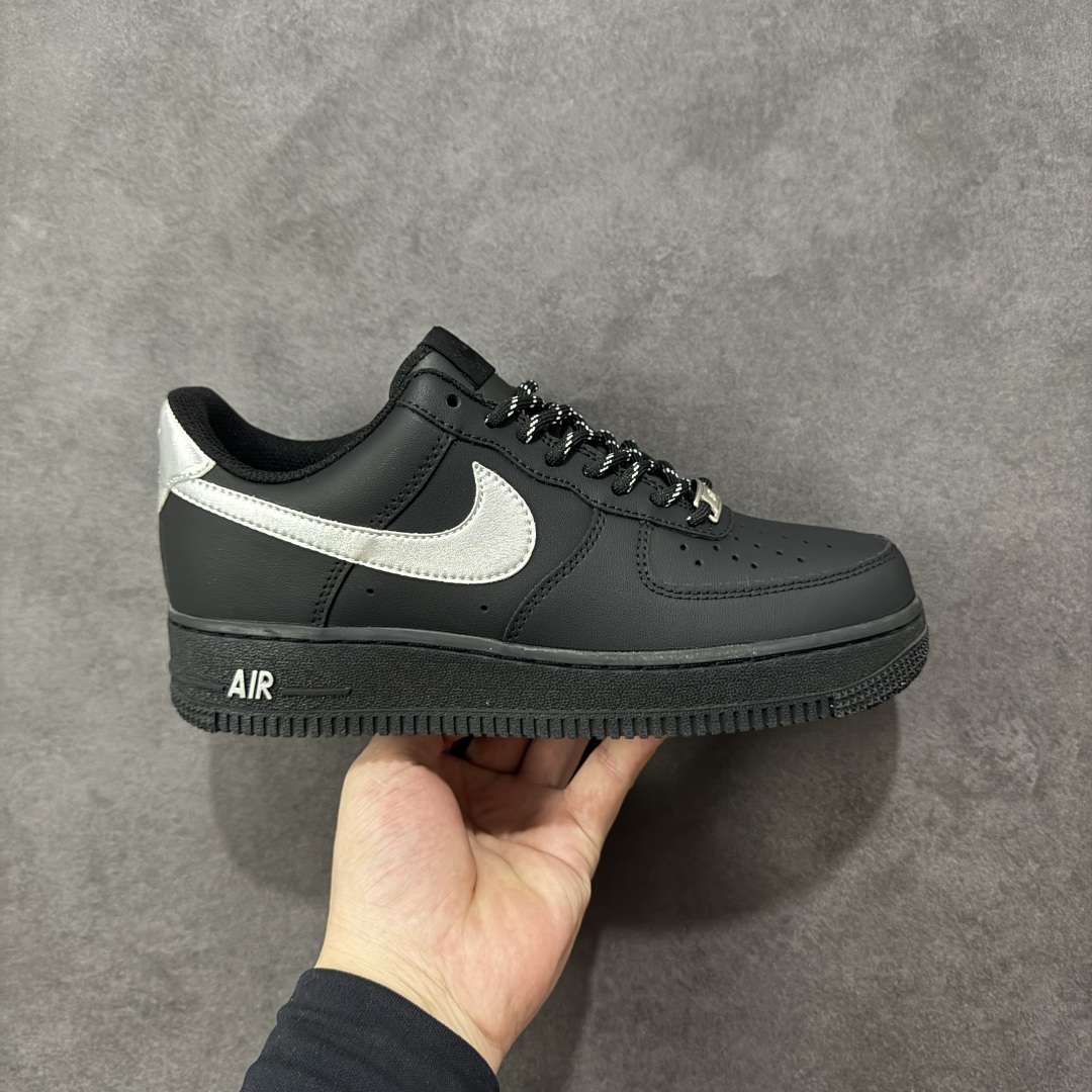【定制版】二次元主题 Nike Air Force 1 Low’07 黑银武士高端定制 空军一号低帮休闲板鞋 定制皮料 定制鞋盒 原楦原纸板 纯正空军版型 内置全掌气垫 货号:ZH0316-125 尺码:36 36.5 37.5 38 38.5 39 40 40.5 41 42 42.5 43 44 44.5 45 编码:HXSA310320-选品中心
