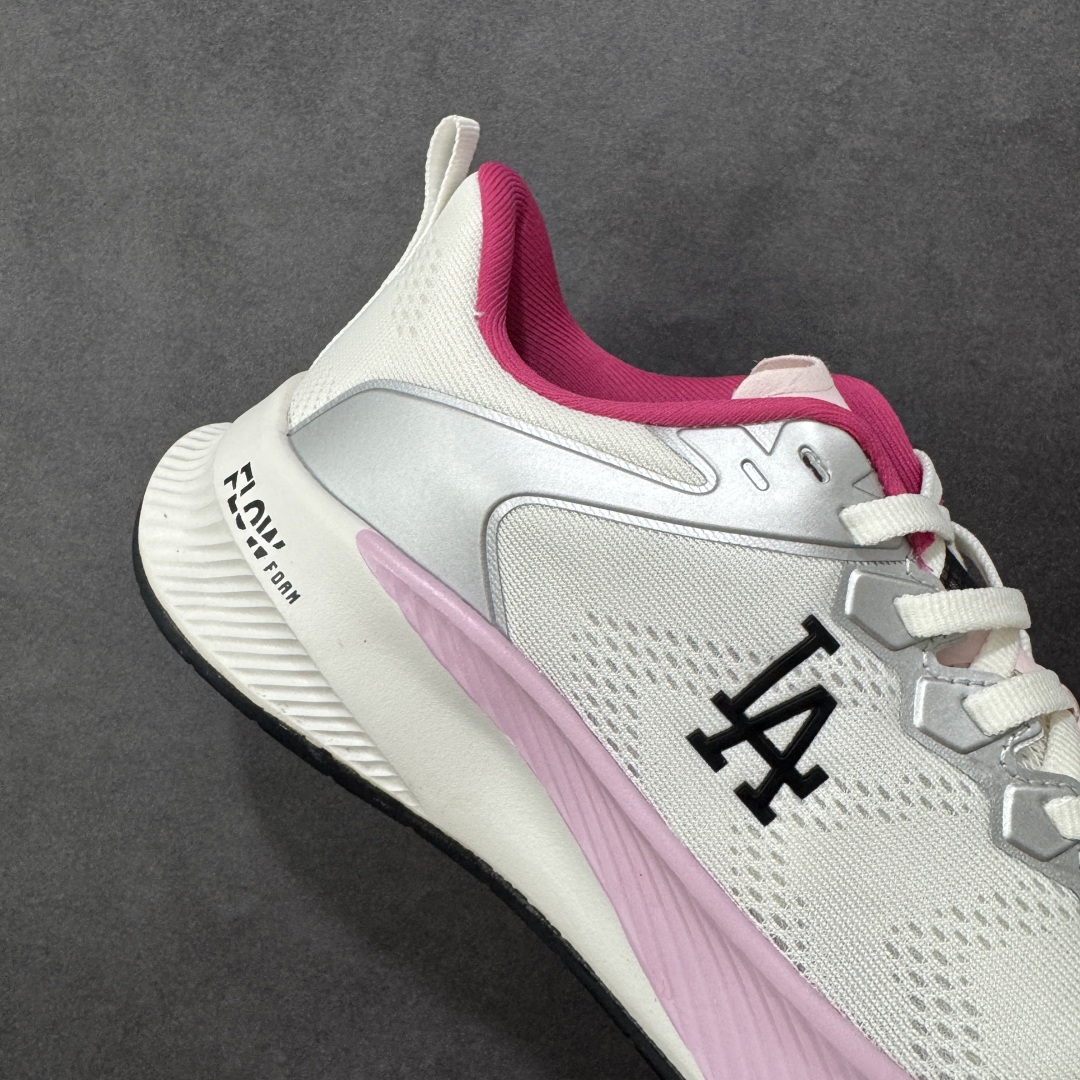 图片[6]-福利特价【纯原特价】MLB ATHFLOW 透气网面系列 2025春季新款 时尚轻便透气运动鞋 安全防撞包裹鞋头 符合人体结构 精心设计 行走柔软触感 后跟加厚 呵护脚后跟 轻松穿脱不磨脚 柔软减震 减少足部负担 大底纹路有效提升防滑性能 货号： 3ASHATF3N 尺码：35-45-选品中心