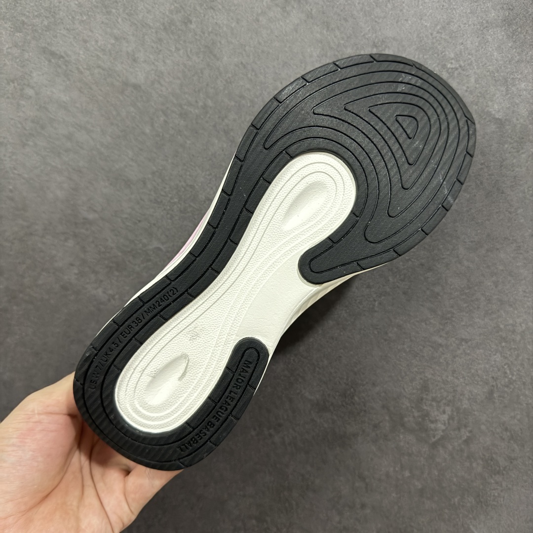 图片[9]-福利特价【纯原特价】MLB ATHFLOW 透气网面系列 2025春季新款 时尚轻便透气运动鞋 安全防撞包裹鞋头 符合人体结构 精心设计 行走柔软触感 后跟加厚 呵护脚后跟 轻松穿脱不磨脚 柔软减震 减少足部负担 大底纹路有效提升防滑性能 货号： 3ASHATF3N 尺码：35-45-选品中心