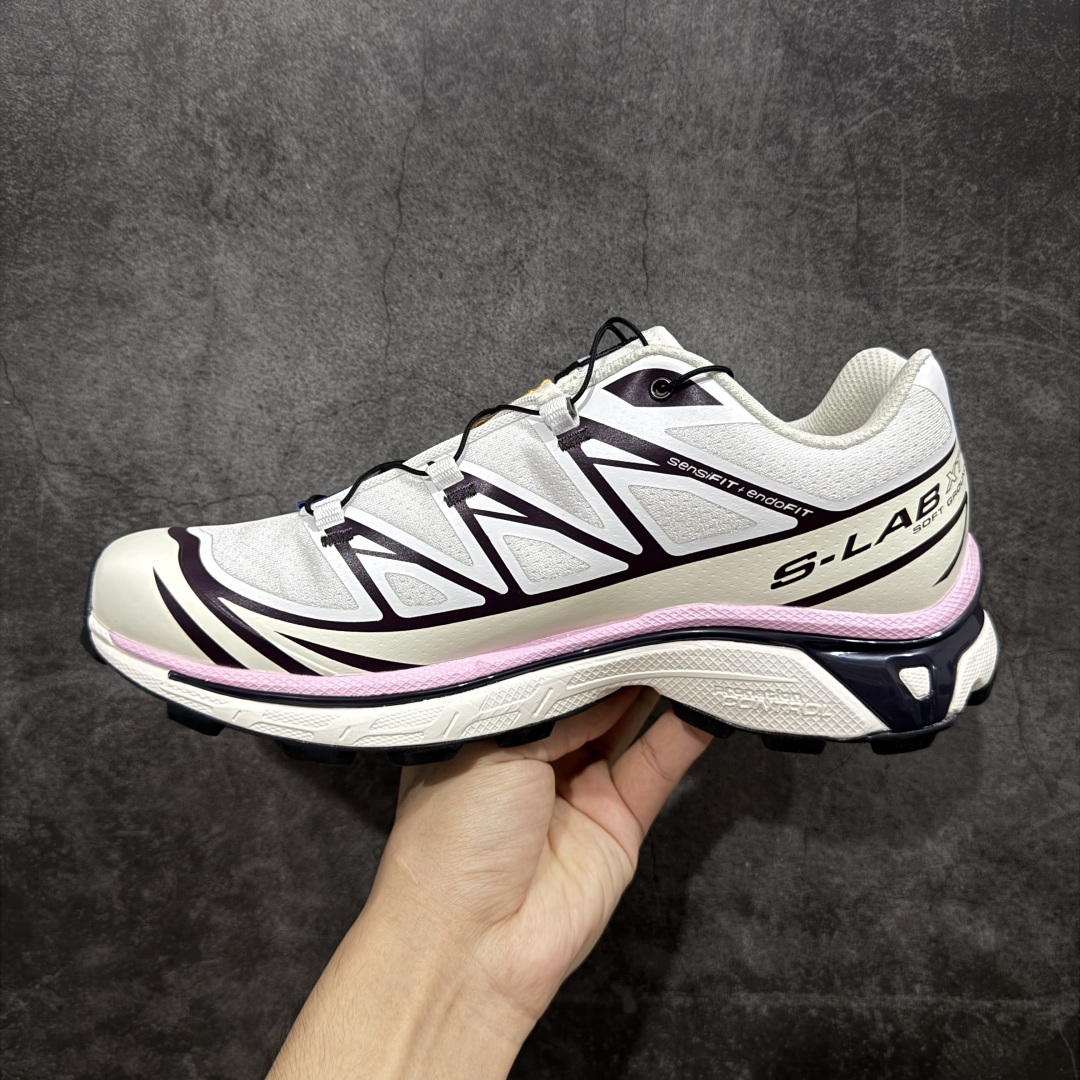 图片[2]-【S版纯原】SALOMON XT-6 萨洛蒙潮流越野机能户外功能鞋 米粉色 478646 全新版本出货 好货不怕晚 品质 细节 材料都是肉眼可以见！ 售前售后也是其它工厂无法匹敌！ 纯原外贸平台特供订单 耗时半年巨作 全套原纸板楦头开发 原厂特供网布配套加持 确保原汁原味 完美呈现版型 原档数据独家私模五层组合大底 原装Ortholite轻量化鞋垫 中底布带钢印编号 原厂TPU锁扣 进口港宝加持 后跟自然饱满 还原公司包裹性 鞋面以“锯齿”状的包裹系统呈现 在基色底之下加入了各种色点缀 将公司的最新技术和时尚前卫的造型融入耐用的长跑款式中 鞋面由 TPU 薄膜制成 并焊接在高耐磨网眼上 使其既时尚又坚固 由 ACS底盘支撑 可增强稳定性和支撑力 以及由橡胶凸耳 Contragrip外底覆盖的 EVA 缓冲中底 旨在应对崎岖的地形 鞋舌上的彩色Salomon 标签、Quicklace 系统以及鞋头、鞋舌和鞋跟上的附加品牌使细节更加完美 让穿着者可以轻松驾驭户外与通勤下的任何运动生活场景 无缝鞋身户外随意纵横 颜值与脚感兼备 出街通勤 绝对非常吸睛 你值得拥有 尺码：36 36.5 37.5 38 38.5 39 40 40.5 41 42 42.5 43 44 44.5 45-选品中心
