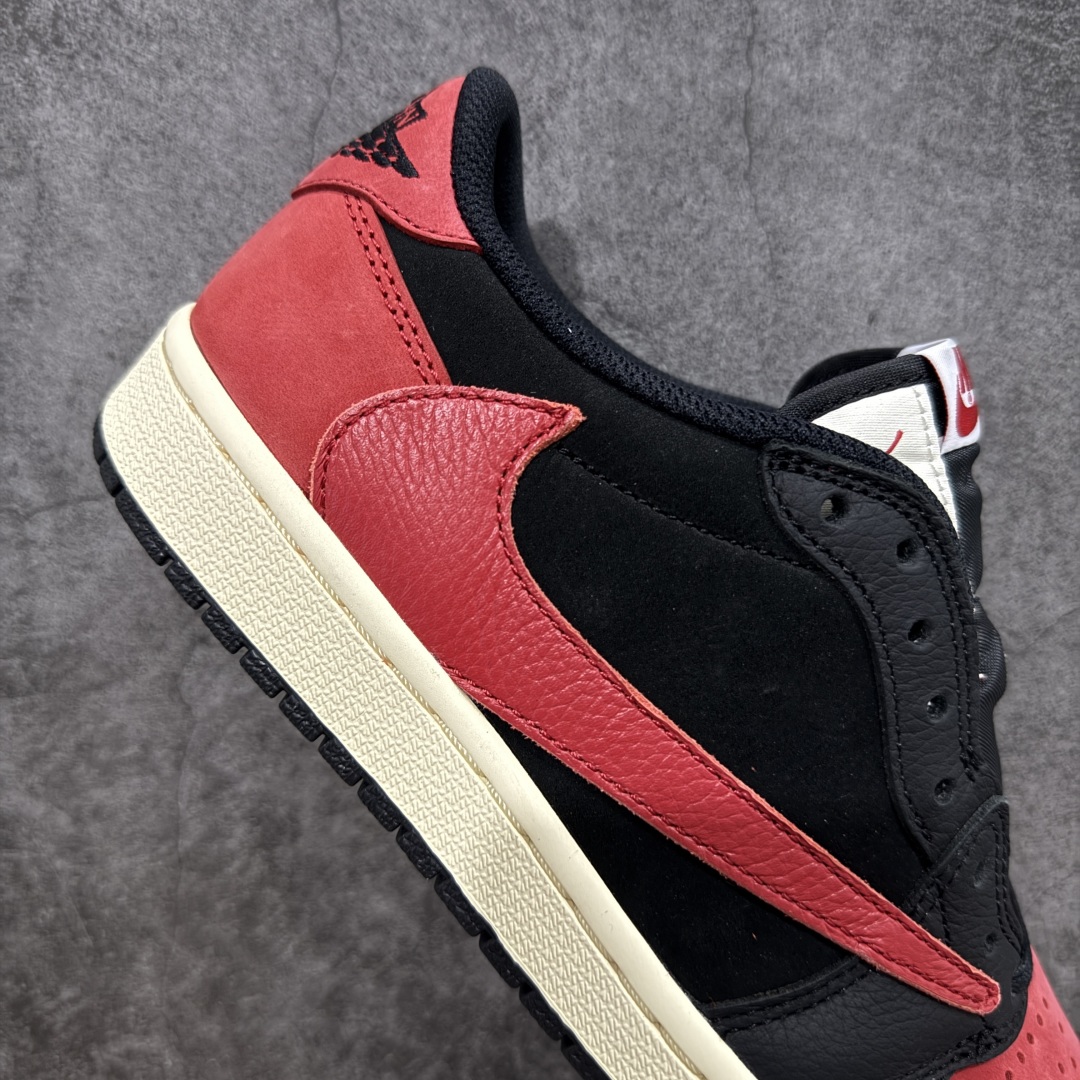 图片[7]-【莞顶LJR版本】Travis Scott x Air Jordan AJ1 Low OG SP TS联名倒钩低帮 DM7866-061 市场风向标版本 圈内最强倒钩系列 高端零售裸鞋圈特供批次 产品品控稳定性领先行业 SZ原厂全套原楦原纸板冲刀磨具开发 原厂皮料加持 原厂港宝加持定型后跟R度完美 同源原厂电绣 鬼脸飞翼针数密度立体效果一致 百分百一致原鞋 原厂拉帮工艺 针距密度一致 后跟弧度收口自然不对折 极致一眼正品既视感 进口玻璃冲刀皮料裁剪零毛边 全鞋电脑针车工艺 品控清洁度最高QC检验标准 免检产品 原厂订购鞋盒、鞋标、防尘纸、鞋撑、鞋带 追求极致的原厂味道 尺码：36 36.5 37.5 38 38.5 39 40 40.5 41 42 42.5 43 44 44.5 45 45.5 46 47.5 48.5-选品中心