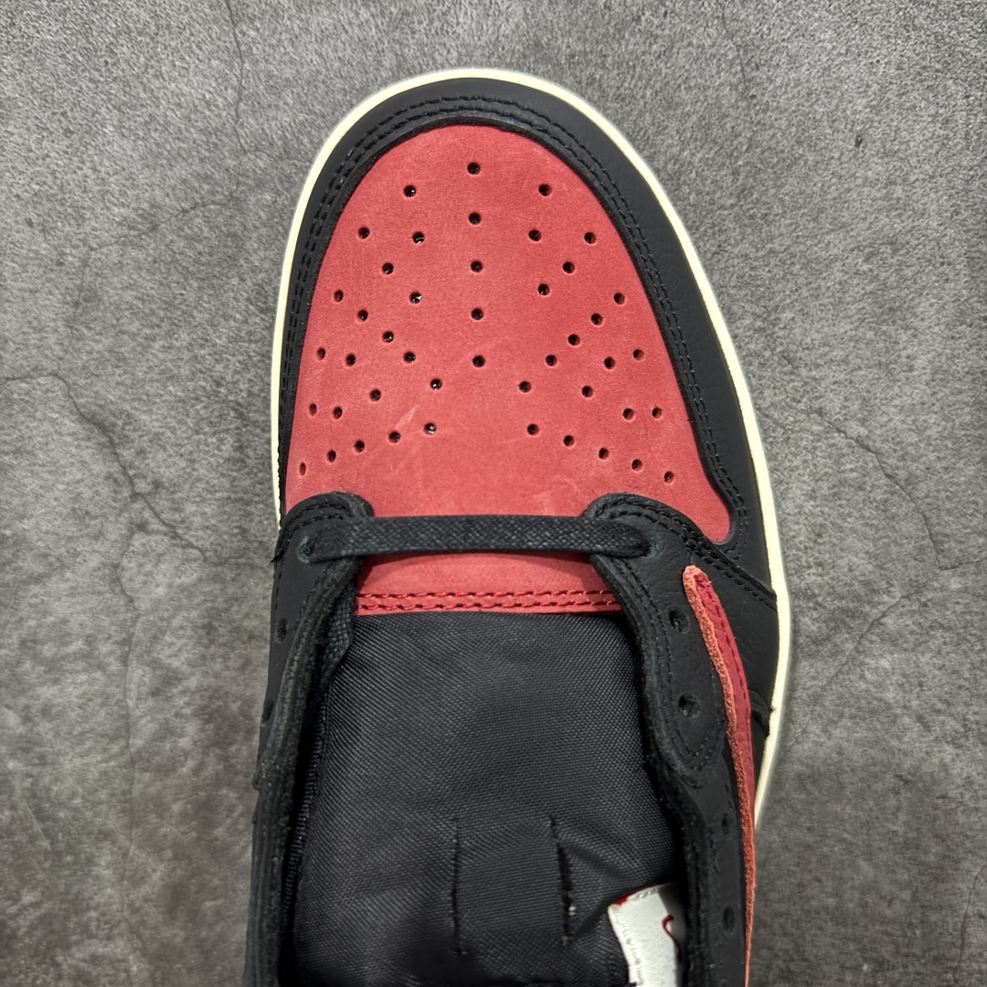 图片[4]-【莞顶LJR版本】Travis Scott x Air Jordan AJ1 Low OG SP TS联名倒钩低帮 DM7866-061 市场风向标版本 圈内最强倒钩系列 高端零售裸鞋圈特供批次 产品品控稳定性领先行业 SZ原厂全套原楦原纸板冲刀磨具开发 原厂皮料加持 原厂港宝加持定型后跟R度完美 同源原厂电绣 鬼脸飞翼针数密度立体效果一致 百分百一致原鞋 原厂拉帮工艺 针距密度一致 后跟弧度收口自然不对折 极致一眼正品既视感 进口玻璃冲刀皮料裁剪零毛边 全鞋电脑针车工艺 品控清洁度最高QC检验标准 免检产品 原厂订购鞋盒、鞋标、防尘纸、鞋撑、鞋带 追求极致的原厂味道 尺码：36 36.5 37.5 38 38.5 39 40 40.5 41 42 42.5 43 44 44.5 45 45.5 46 47.5 48.5-选品中心
