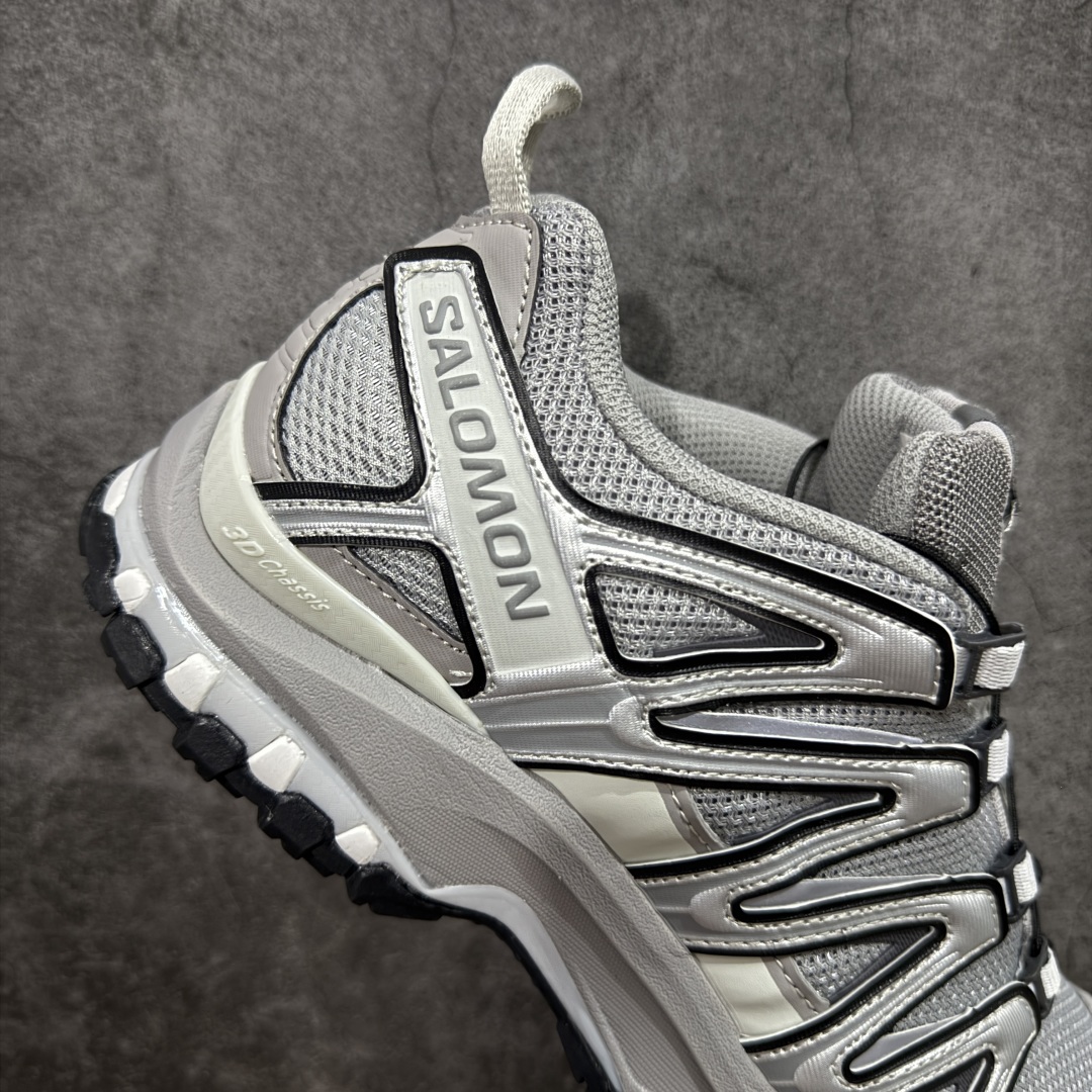 图片[7]-【纯原定制】SALOMON XA Pro 3D ADV 萨洛蒙潮流越野机能户外功能鞋 合金灰 二次元定制款 416175 全新版本出货 好货不怕晚 品质 细节 材料都是肉眼可以见！ 售前售后也是其它工厂无法匹敌！ 纯原外贸平台特供订单 耗时半年巨作 全套原纸板楦头开发 原厂特供网布配套加持 确保原汁原味 完美呈现版型 原档数据独家私模五层组合大底 男女鞋同步官方开发至46.5 原装Ortholite轻量化鞋垫 中底布带钢印编号 原厂TPU锁扣 进口港宝加持 后跟自然饱满 还原公司包裹性 鞋面采用SENSIFT贴合技术 全方位贴合包裹脚型 鞋跟部鞋底牵引设计 提供强大的抓地性能 更适应野外崎岖不平的道路 其3D ADVANCED CHASSIS底盘 材料轻量大化 钉齿设计更具稳定性 防护性 鞋底易磨损区运用CONTAGRIP高耐磨材料 应对城市硬质路面长距离跑考验 尺码：36 36.5 37.5 38 38.5 39 40 40.5 41 42 42.5 43 44 44.5 45-选品中心