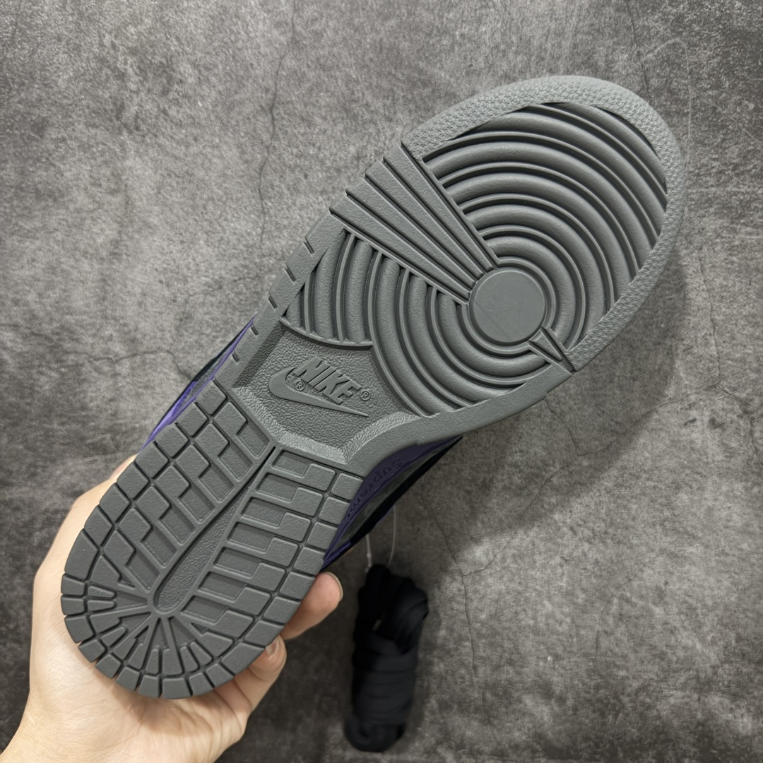 图片[9]-【纯原Z版】Supreme x NK Dunk Low 低帮Sup联名棕黄 货号：HQ8487-500 专业dunk大厂出品 品质第一梯队 原材料麂皮打造 原鞋开发 版型完美 全新 Supreme × Nike SB Dunk Low “94” Pack 终于要了 后跟“94”标注Supreme创立年份，中底联名Logo 情怀系列 尺码：36 36.5 37.5 38 38.5 39 40 40.5 41 42 42.5 43 44 44.5 45 46 46.5 47.5-选品中心