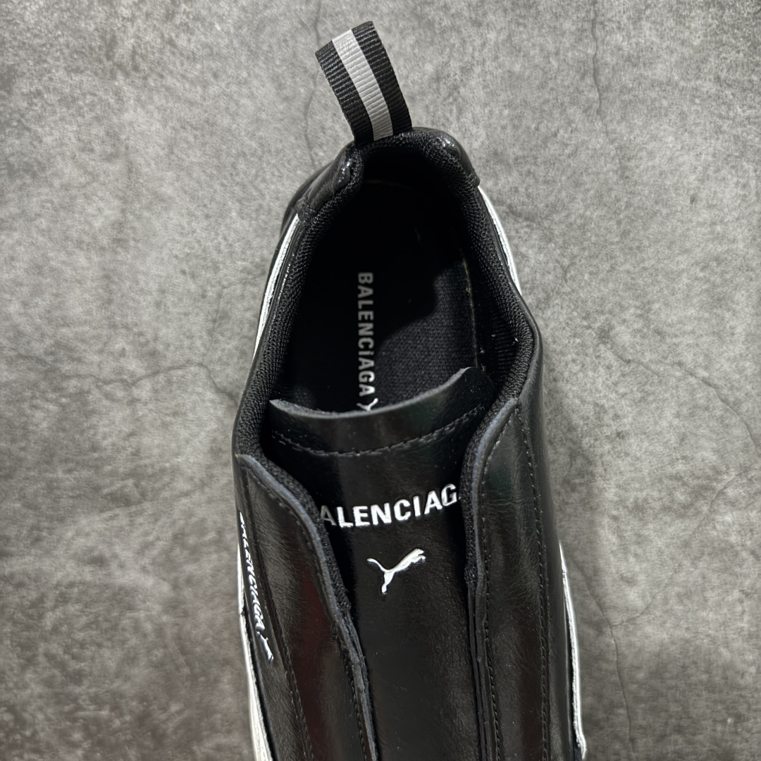 图片[8]-【首发版】Balenciaga 巴黎世家联名款The Open Product x Puma Speedcat 极速赛车系列彪马低帮生活休闲鞋 原装档案原数据纸版楦型 采用原厂皮料材质 二次成型\’猛帮\’成型工艺 全球知名运动品牌PUMA宝马赛车系列，融合了宝马车队的标志性配色，以趣味十足又前卫复古的设计引领潮流，将赛道精神融入街头时尚，开启前卫竞速之旅。自1978年巴伐利亚车队走上世界舞台，宝马赛车就在全球汽车制造和赛车运动领域留下了浓墨重彩的一笔。全新的两款BMW MMS Roma与BMW MMS Speedboat鞋款，均从宝马车型中汲取灵感。以黑或白为底色，融入经典配色，主打前卫复古风。Roma鞋款的鞋侧以复古的流线造型，缀以宝马经典Logo，巧妙吸睛；而Speedcat鞋款以亮眼三色条纹元素缀以舒适鞋面，赋予了独特的个性美学，演绎赛车的无尽能量 货号 406515-01 尺码 36 37 38 39 40 41 42 43 44 45 ｛官方同布 无半码｝ ⚠️-选品中心