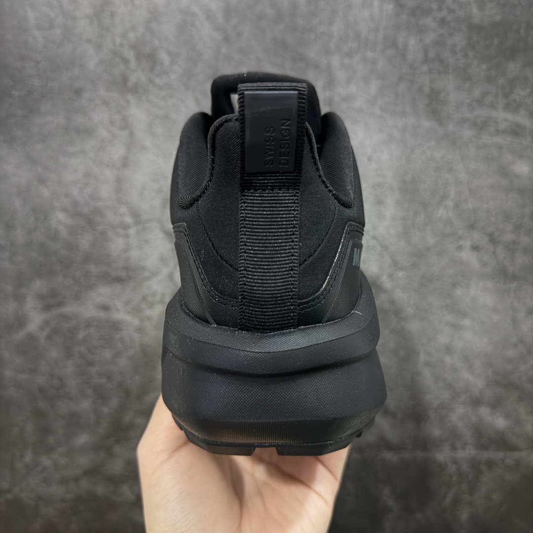 图片[4]-【莞产版本】MAMMUT猛犸象 Aenergy 舒适时尚 耐磨防滑 低帮 徒步鞋 男款 黑色 轻量化舒适性和专业性能于一体的户外徒步鞋 特别适合短距离徒步和快速穿行 FLEXTRON波形弹性中底技术：提供动态支撑与能量回馈，连续徒步15公里后脚掌无明显酸痛感 鳞片状Vibram大底 齿深4mm，抓地力强 在湿滑岩石 松软泥土等复杂地形表现出色 尺码： 39 40 41 42 43 44 45 编码： ABB360370-选品中心