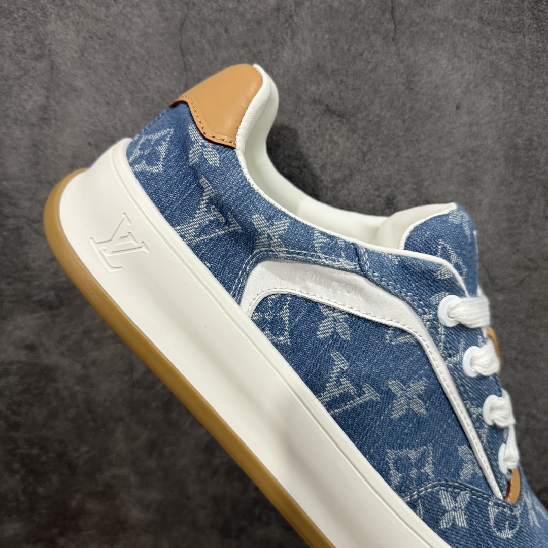 图片[7]-【广东纯原版本】LOUIS VUITTON skate sneaker 2026 秋冬男士系列 Classic 牛皮革 圆头系带 低帮 生活休闲鞋 原版开发 市面唯一正确版本 原版购入开发 欢迎对比 运动鞋于 2025 秋冬男士系列初次亮相 以光滑牛皮革塑造考究设计 可轻松融入各式造型 瞩目 LV 字母标注鞋侧 轻盈橡胶外底点缀 Vuitton 标识 材料使用原版定制进口头层牛皮 内里使用原版进口透气网里 原版开模橡胶发泡材质大底 内增高4CM 尺码：39-45-选品中心