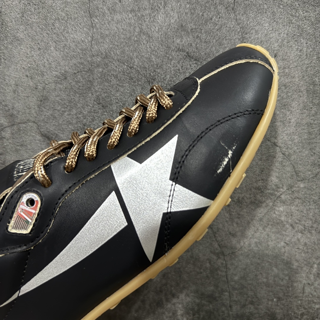 图片[6]-【广东纯原版本】GGDB Golden Goose 26ss春夏马拉松系列暴走鞋 Marathon Speed-70年代美式田径风以简约线条勾勒速度美学，轻薄鞋款突破传统束缚。尼龙面与皮革拼接，既轻盈又透气，完美诠释竞技精神。低帮设计解放脚踝，流线型鞋底提升抓地力。明快配色彰显活力，将赛场激情融入日常穿搭。这一风格至今仍是运动美学的经典范式，见证着田径文化的永恒魅力。 鞋面：牛皮 内里：牛皮 大底：进口橡胶底 尺码：35-40-选品中心