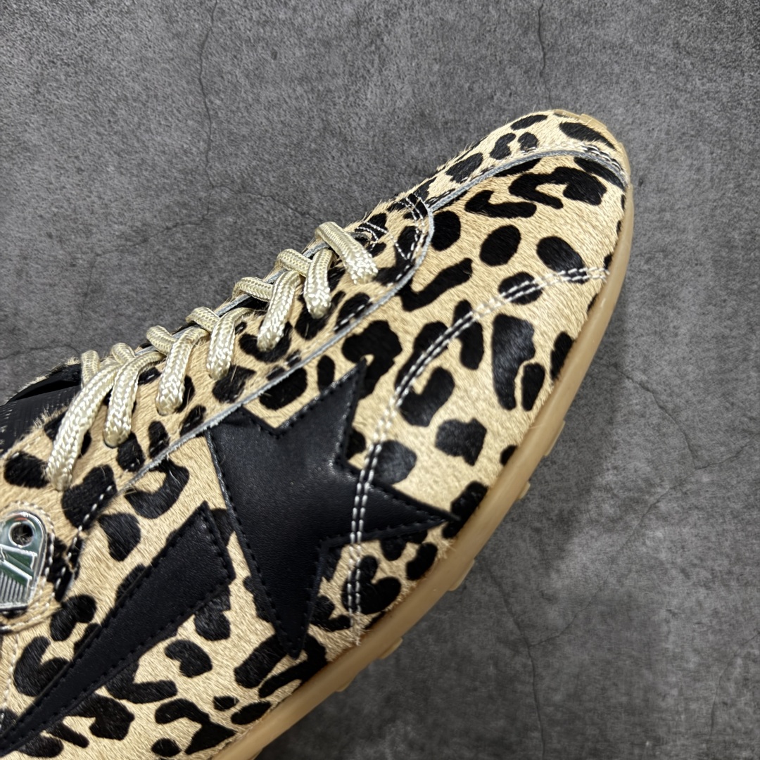 图片[6]-【广东纯原版本】GGDB Golden Goose 26ss春夏马拉松系列暴走鞋 Marathon Speed-70年代美式田径风以简约线条勾勒速度美学，轻薄鞋款突破传统束缚。尼龙面与皮革拼接，既轻盈又透气，完美诠释竞技精神。低帮设计解放脚踝，流线型鞋底提升抓地力。明快配色彰显活力，将赛场激情融入日常穿搭。这一风格至今仍是运动美学的经典范式，见证着田径文化的永恒魅力。 鞋面：牛皮 内里：牛皮 大底：进口橡胶底 尺码：35-40-选品中心