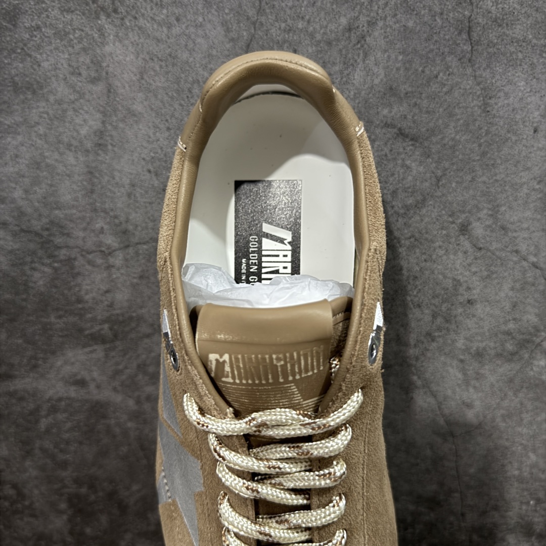 图片[8]-【广东纯原版本】GGDB Golden Goose 26ss春夏马拉松系列暴走鞋 Marathon Speed-70年代美式田径风以简约线条勾勒速度美学，轻薄鞋款突破传统束缚。尼龙面与皮革拼接，既轻盈又透气，完美诠释竞技精神。低帮设计解放脚踝，流线型鞋底提升抓地力。明快配色彰显活力，将赛场激情融入日常穿搭。这一风格至今仍是运动美学的经典范式，见证着田径文化的永恒魅力。 鞋面：牛皮 内里：牛皮 大底：进口橡胶底 尺码：35-40-选品中心