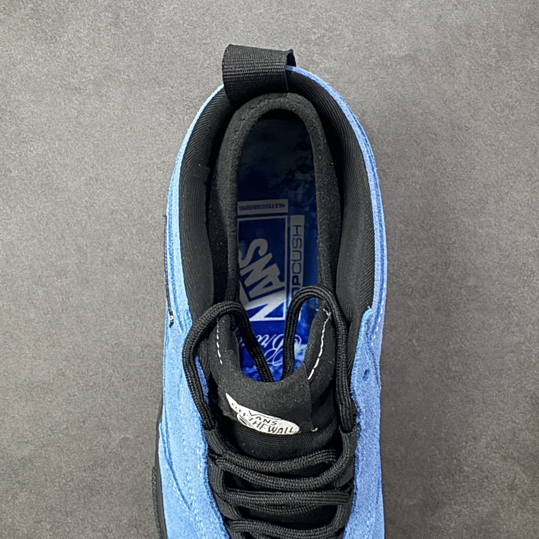 图片[7]-【公司级】万斯 VANS SAFE BRADY 联名款运动板鞋 Rory Milanes/Danny Brady x Vans Skateboarding 2024 签名系列，Vans与职业滑手Danny Brady的联名鞋款是‌Safe Low‌，属于职业签名鞋系列。该鞋款于2024年春季发布，采用环保胶水粘合工艺，鞋身细节保留手工制作痕迹。Safe Low采用低帮设计，蓝黑配色的 Safe Low 全身以蓝色麂皮材质打造，鞋带、鞋舌、内衬、包边均使用黑色作为拼色点缀，鞋身两侧的缝标上写的名称背重新改为了本次合作的鞋款名称 —— Safe Low。 尺码： 35-45含硫化半码 编码： FJB250260-选品中心