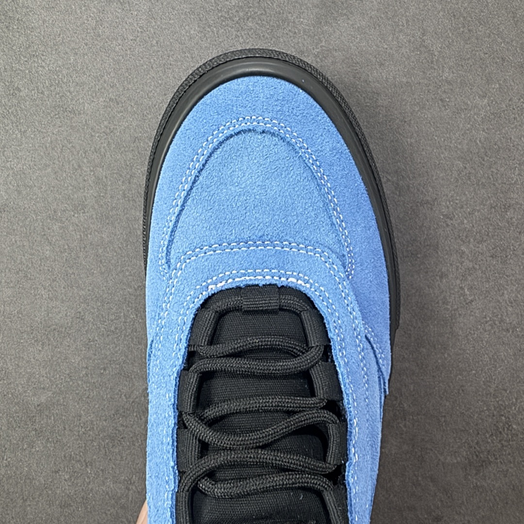 图片[8]-【公司级】万斯 VANS SAFE BRADY 联名款运动板鞋 Rory Milanes/Danny Brady x Vans Skateboarding 2024 签名系列，Vans与职业滑手Danny Brady的联名鞋款是‌Safe Low‌，属于职业签名鞋系列。该鞋款于2024年春季发布，采用环保胶水粘合工艺，鞋身细节保留手工制作痕迹。Safe Low采用低帮设计，蓝黑配色的 Safe Low 全身以蓝色麂皮材质打造，鞋带、鞋舌、内衬、包边均使用黑色作为拼色点缀，鞋身两侧的缝标上写的名称背重新改为了本次合作的鞋款名称 —— Safe Low。 尺码： 35-45含硫化半码 编码： FJB250260-选品中心