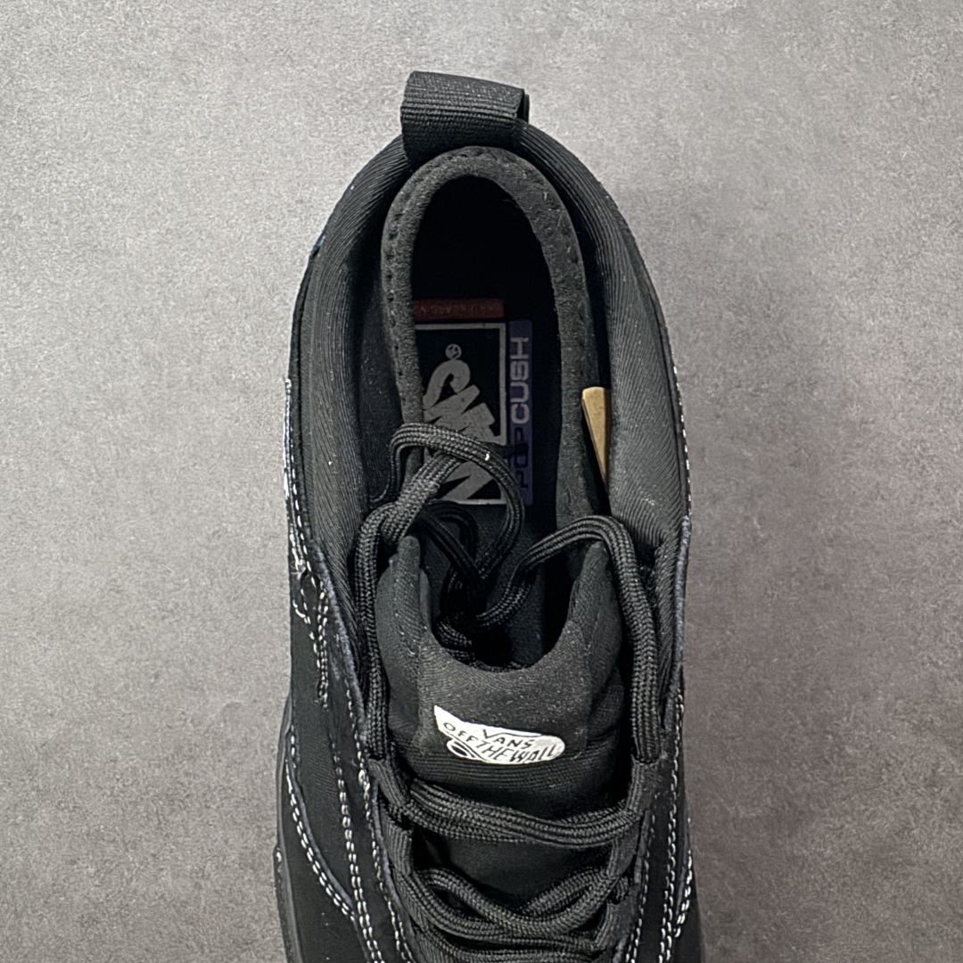 图片[7]-【公司级】万斯 VANS SAFE BRADY 联名款运动板鞋 Rory Milanes/Danny Brady x Vans Skateboarding 2024 签名系列，Vans与职业滑手Danny Brady的联名鞋款是‌Safe Low‌，属于职业签名鞋系列。该鞋款于2024年春季发布，采用环保胶水粘合工艺，鞋身细节保留手工制作痕迹。Safe Low采用低帮设计，蓝黑配色的 Safe Low 全身以蓝色麂皮材质打造，鞋带、鞋舌、内衬、包边均使用黑色作为拼色点缀，鞋身两侧的缝标上写的名称背重新改为了本次合作的鞋款名称 —— Safe Low。 尺码： 35-45含硫化半码 编码： FJB250260-选品中心