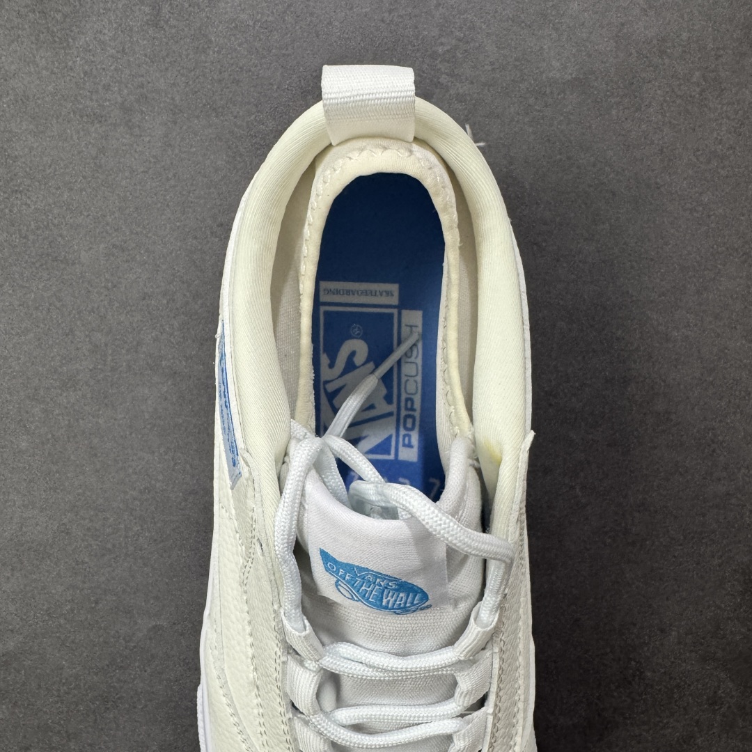 图片[7]-【公司级】万斯 VANS SAFE BRADY 联名款运动板鞋 Rory Milanes/Danny Brady x Vans Skateboarding 2024 签名系列，Vans与职业滑手Danny Brady的联名鞋款是‌Safe Low‌，属于职业签名鞋系列。该鞋款于2024年春季发布，采用环保胶水粘合工艺，鞋身细节保留手工制作痕迹。Safe Low采用低帮设计，蓝黑配色的 Safe Low 全身以蓝色麂皮材质打造，鞋带、鞋舌、内衬、包边均使用黑色作为拼色点缀，鞋身两侧的缝标上写的名称背重新改为了本次合作的鞋款名称 —— Safe Low。 尺码： 35-45含硫化半码 编码： FJB250260-选品中心