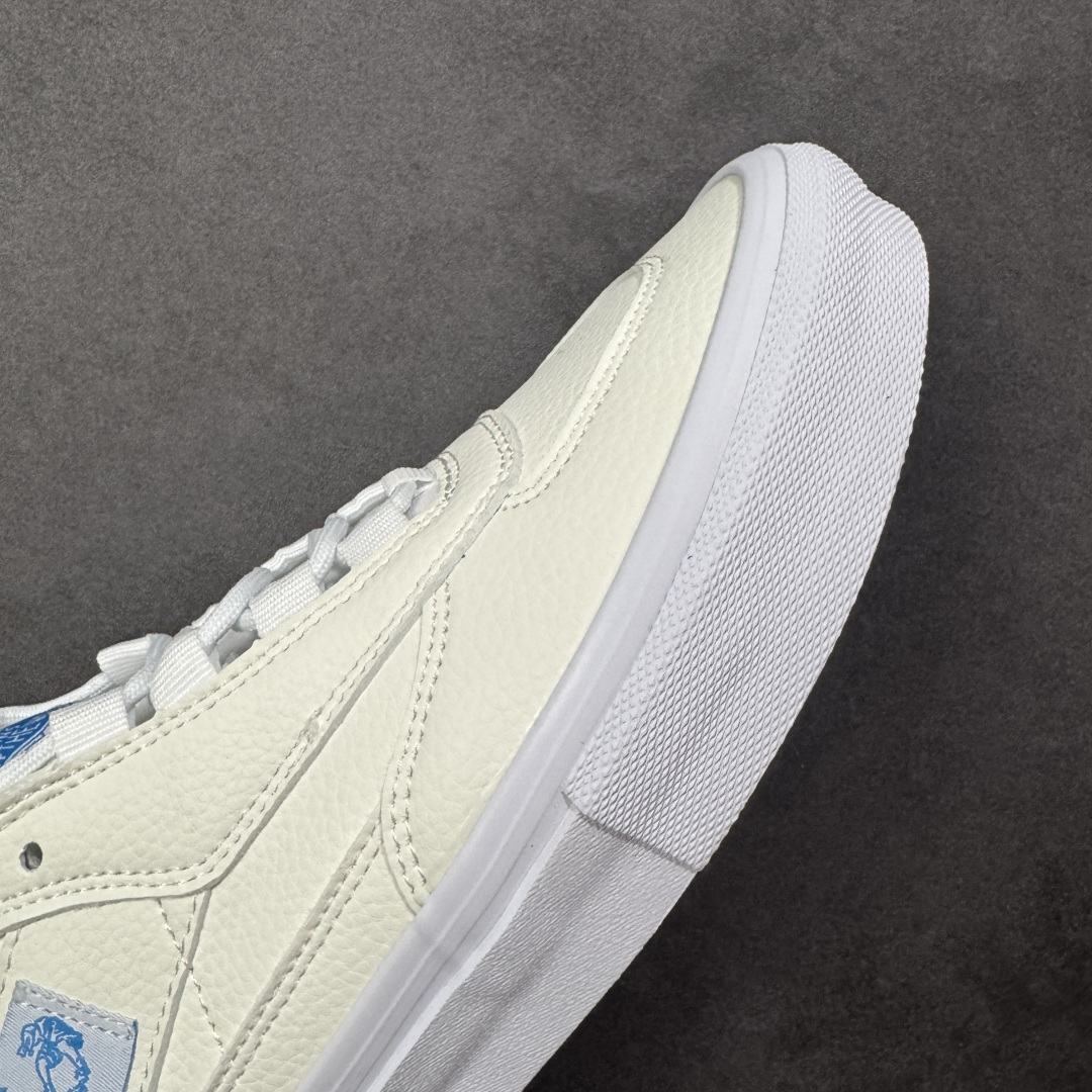 图片[5]-【公司级】万斯 VANS SAFE BRADY 联名款运动板鞋 Rory Milanes/Danny Brady x Vans Skateboarding 2024 签名系列，Vans与职业滑手Danny Brady的联名鞋款是‌Safe Low‌，属于职业签名鞋系列。该鞋款于2024年春季发布，采用环保胶水粘合工艺，鞋身细节保留手工制作痕迹。Safe Low采用低帮设计，蓝黑配色的 Safe Low 全身以蓝色麂皮材质打造，鞋带、鞋舌、内衬、包边均使用黑色作为拼色点缀，鞋身两侧的缝标上写的名称背重新改为了本次合作的鞋款名称 —— Safe Low。 尺码： 35-45含硫化半码 编码： FJB250260-选品中心