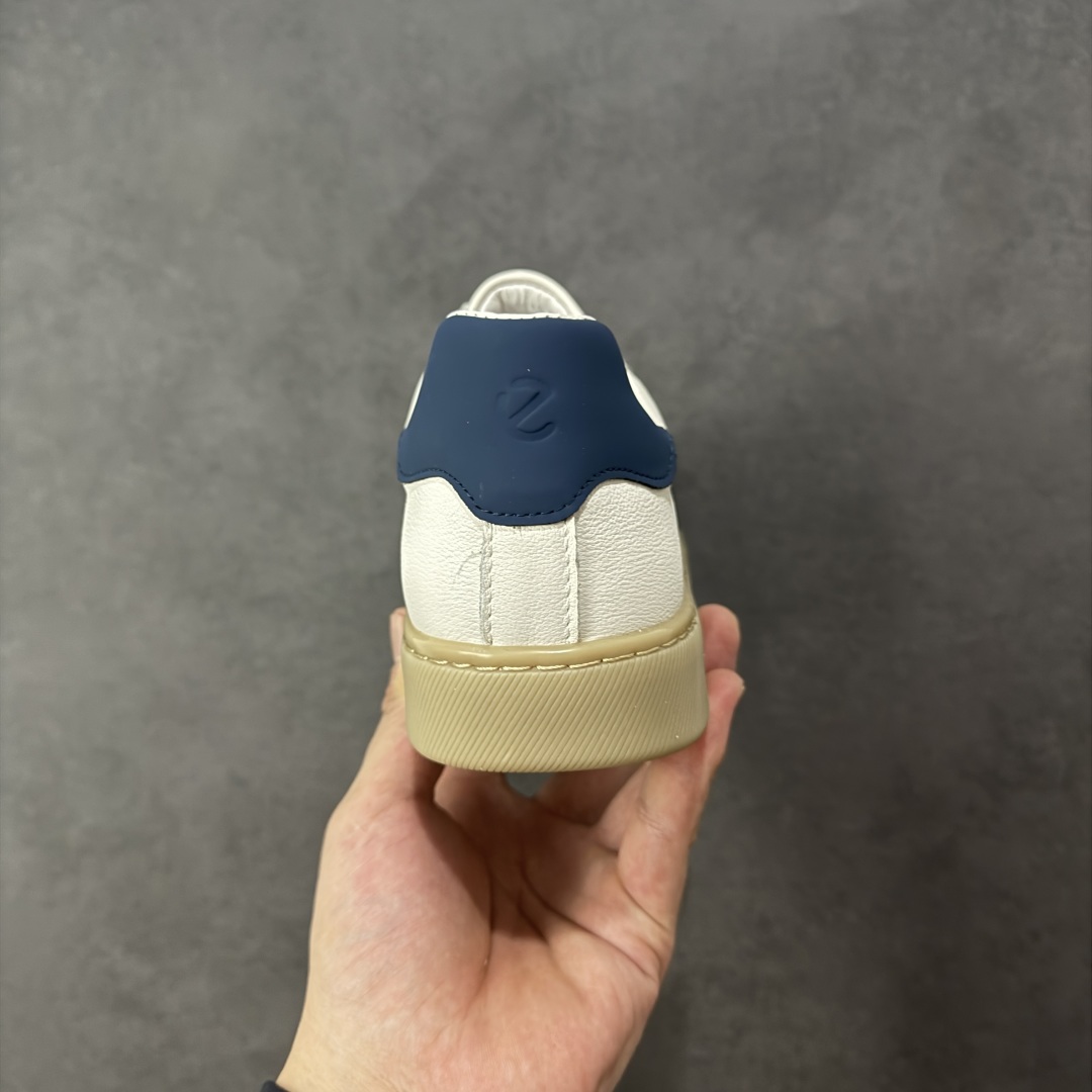 图片[4]-【莞产版本】ECCO爱步休闲鞋秋 25年新款时尚德训鞋 经典百搭板鞋 街头球鞋系列 保留板鞋的经典轮廓，同时融入球鞋的流线型线条 打造运动与街头复古的碰撞感 多元色系融和简约风格，松弛诠释街头意趣 轻松打造百变街头造型 经典鞋头设计 将时尚美学与街头文化完美融合 演绎美式复古潮流 邂逅复古时尚 搭载FLUIFORM™直接注塑科技 一体成型贴合脚部，舒适升级 鞋底采用耐磨抓地的橡胶大底 轻松应对日常行走的磨损考验 缤纷色系 玩转街头 尺码：38 39 40 41 42 43 44（皮鞋码）-选品中心