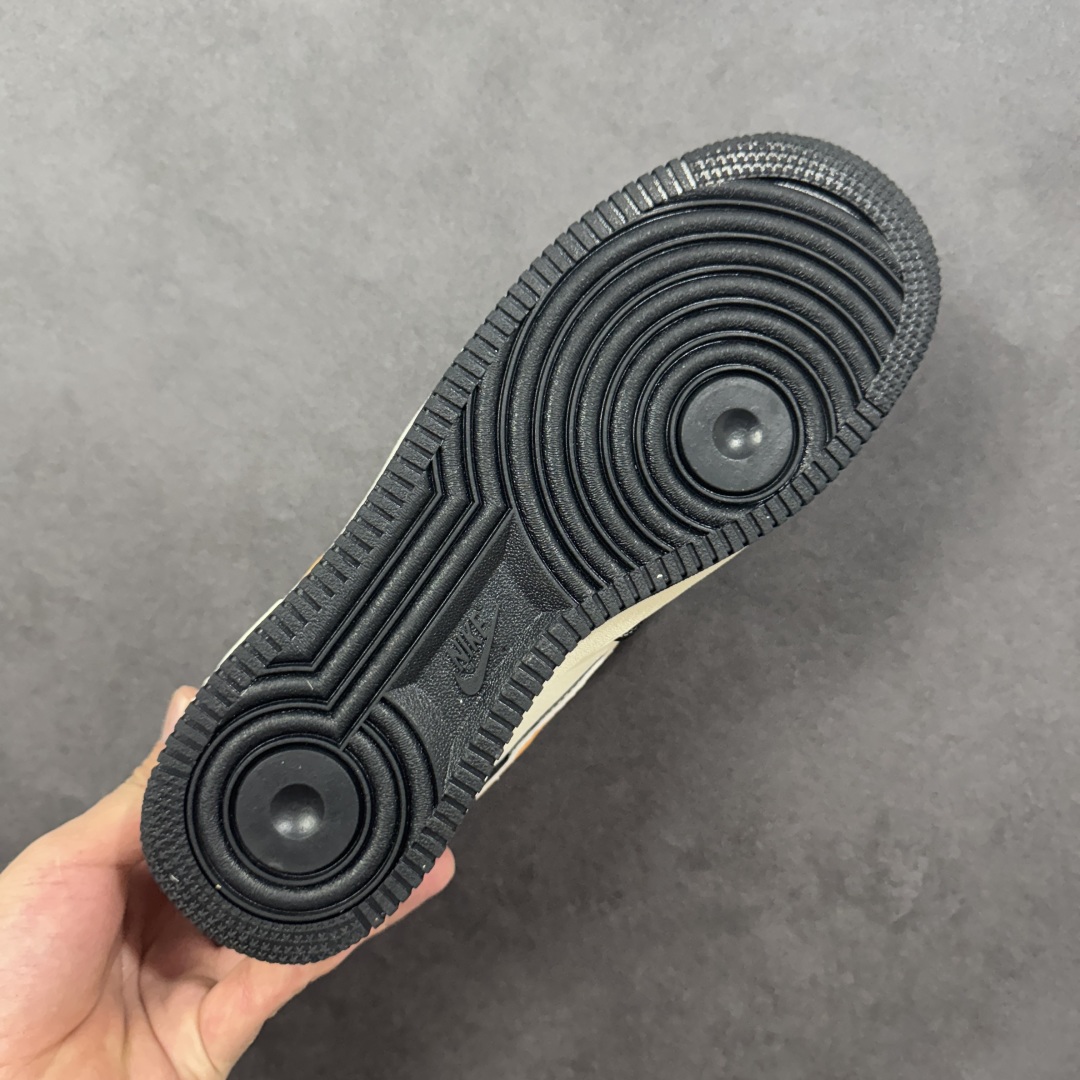 图片[9]-【定制版】Nike Air Force 1 Low 07 x LEGO 黑白橙 双勾 低帮休闲运动板鞋 原楦头原纸板 打造纯正低帮空军版型 全掌内置蜂窝气垫 原盒配件 原厂中底钢印、拉帮完美 货号：DD1928-311 尺码：36 36.5 37.5 38 38.5 39 40 40.5 41 42 42.5 43 44 44.5 45 编码：HXSA310320-选品中心