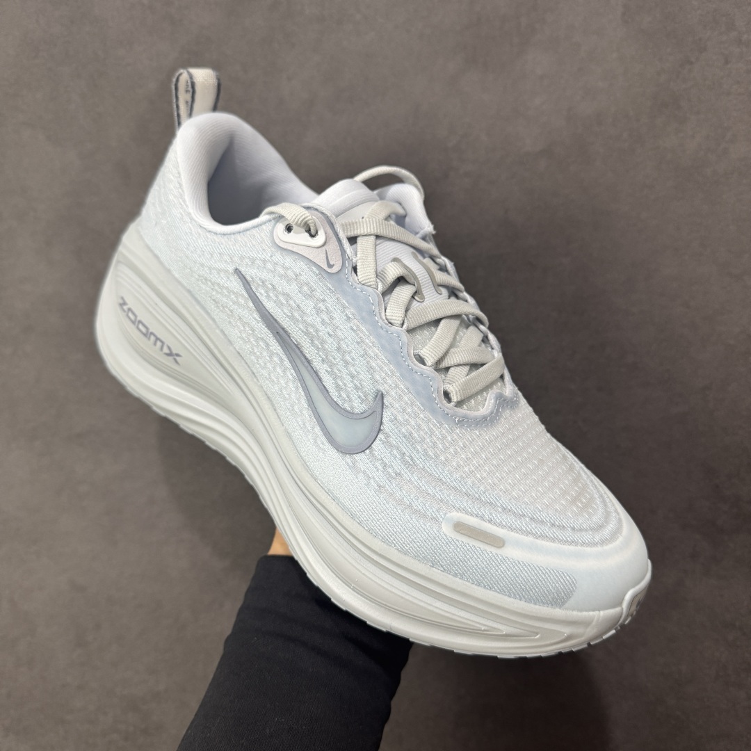 图片[3]-【公司级】Nike REACTX PEGASUS Plus 飞马跑步鞋 全新高端零售平台专供 细节区别市面真标 后跟覆面和中足动态支撑巧妙融合 缔造稳定顺畅的迈步体验 z0omx和react混合中底 更具回弹和轻盈性 货号：HV8150-004 尺码：35.5 36 36.5 37.5 38 38.5 39 40 40.5 41 42 42.5 43 44 44.5 45 46.5-选品中心