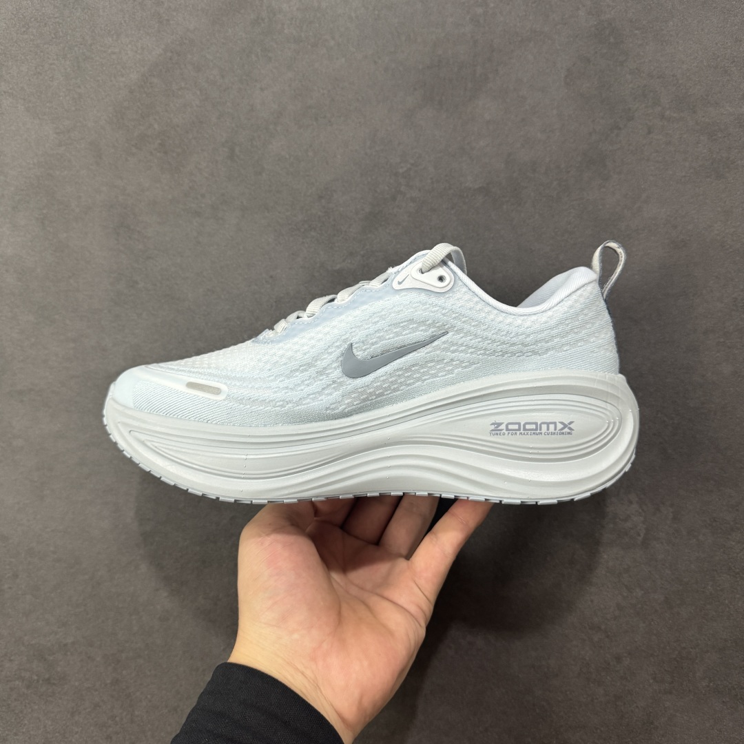 图片[2]-【公司级】Nike REACTX PEGASUS Plus 飞马跑步鞋 全新高端零售平台专供 细节区别市面真标 后跟覆面和中足动态支撑巧妙融合 缔造稳定顺畅的迈步体验 z0omx和react混合中底 更具回弹和轻盈性 货号：HV8150-004 尺码：35.5 36 36.5 37.5 38 38.5 39 40 40.5 41 42 42.5 43 44 44.5 45 46.5-选品中心