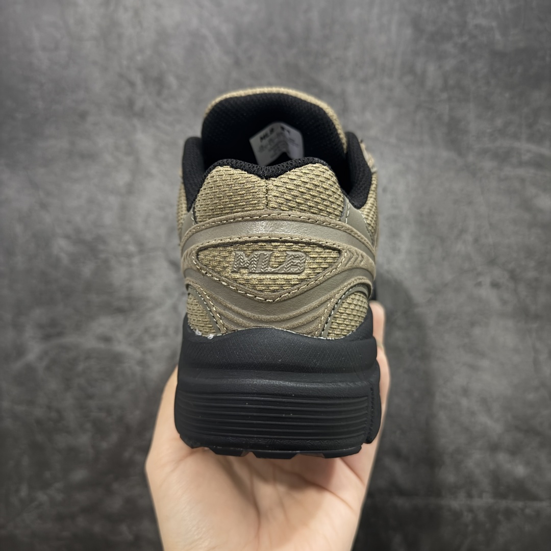 图片[4]-【纯原版】韩国洋基队NY大标潮流老爹鞋 MLB Trophy Runner 小白鞋复古轻便增高运动鞋新款绑带时尚潮流百搭 原材料打造 原楦原档案数据开发版型 完美鞋头弧度/后套收口效果🆚市面文案版本‼️ 原厂立体填充鞋舌海绵 中底注胶孔原数据开发模具大底 原厂转印标 保证不掉字 内增高6cm 原厂1：1模具开发 原厂进口纳米材质 原厂 全套手提袋 原盒雷射防伪标包装 天猫订单品质 官网尺码35 36 36.5 37.5 38 38.5 39 40 40.5 41 42 42.5 43 44 45-选品中心