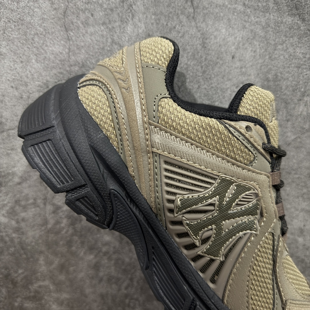 图片[7]-【纯原版】韩国洋基队NY大标潮流老爹鞋 MLB Trophy Runner 小白鞋复古轻便增高运动鞋新款绑带时尚潮流百搭 原材料打造 原楦原档案数据开发版型 完美鞋头弧度/后套收口效果🆚市面文案版本‼️ 原厂立体填充鞋舌海绵 中底注胶孔原数据开发模具大底 原厂转印标 保证不掉字 内增高6cm 原厂1：1模具开发 原厂进口纳米材质 原厂 全套手提袋 原盒雷射防伪标包装 天猫订单品质 官网尺码35 36 36.5 37.5 38 38.5 39 40 40.5 41 42 42.5 43 44 45-选品中心