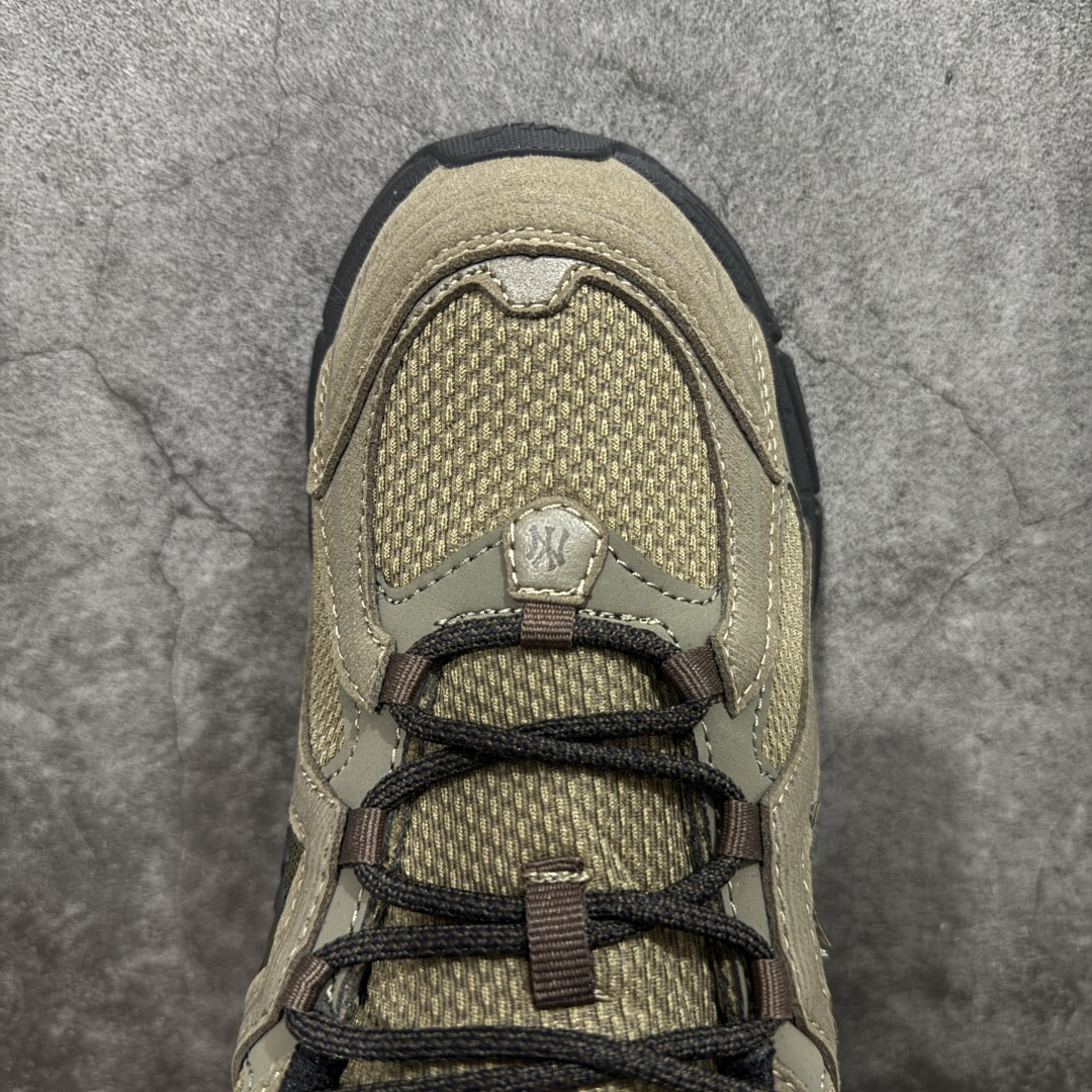 图片[5]-【纯原版】韩国洋基队NY大标潮流老爹鞋 MLB Trophy Runner 小白鞋复古轻便增高运动鞋新款绑带时尚潮流百搭 原材料打造 原楦原档案数据开发版型 完美鞋头弧度/后套收口效果🆚市面文案版本‼️ 原厂立体填充鞋舌海绵 中底注胶孔原数据开发模具大底 原厂转印标 保证不掉字 内增高6cm 原厂1：1模具开发 原厂进口纳米材质 原厂 全套手提袋 原盒雷射防伪标包装 天猫订单品质 官网尺码35 36 36.5 37.5 38 38.5 39 40 40.5 41 42 42.5 43 44 45-选品中心